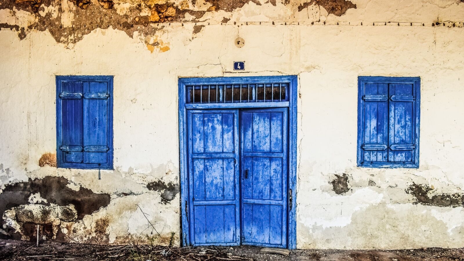 Nikon D3300 sample photo. Old house, wall, damaged photography