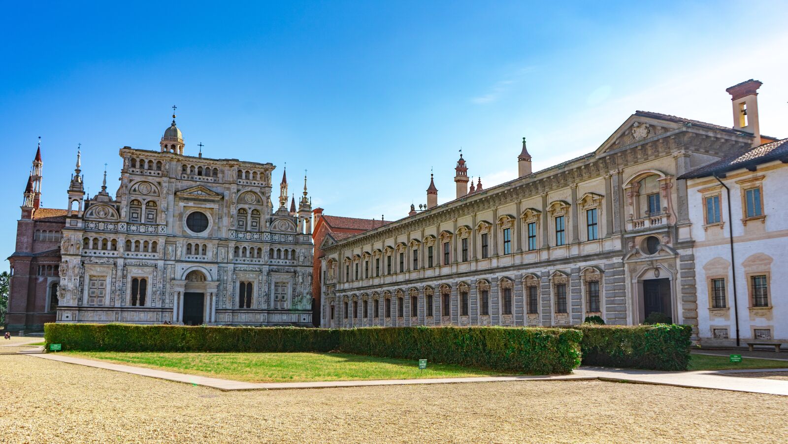 Sony a7 III + Sony FE 28-70mm F3.5-5.6 OSS sample photo. Certosa di pavia, chartreuse photography