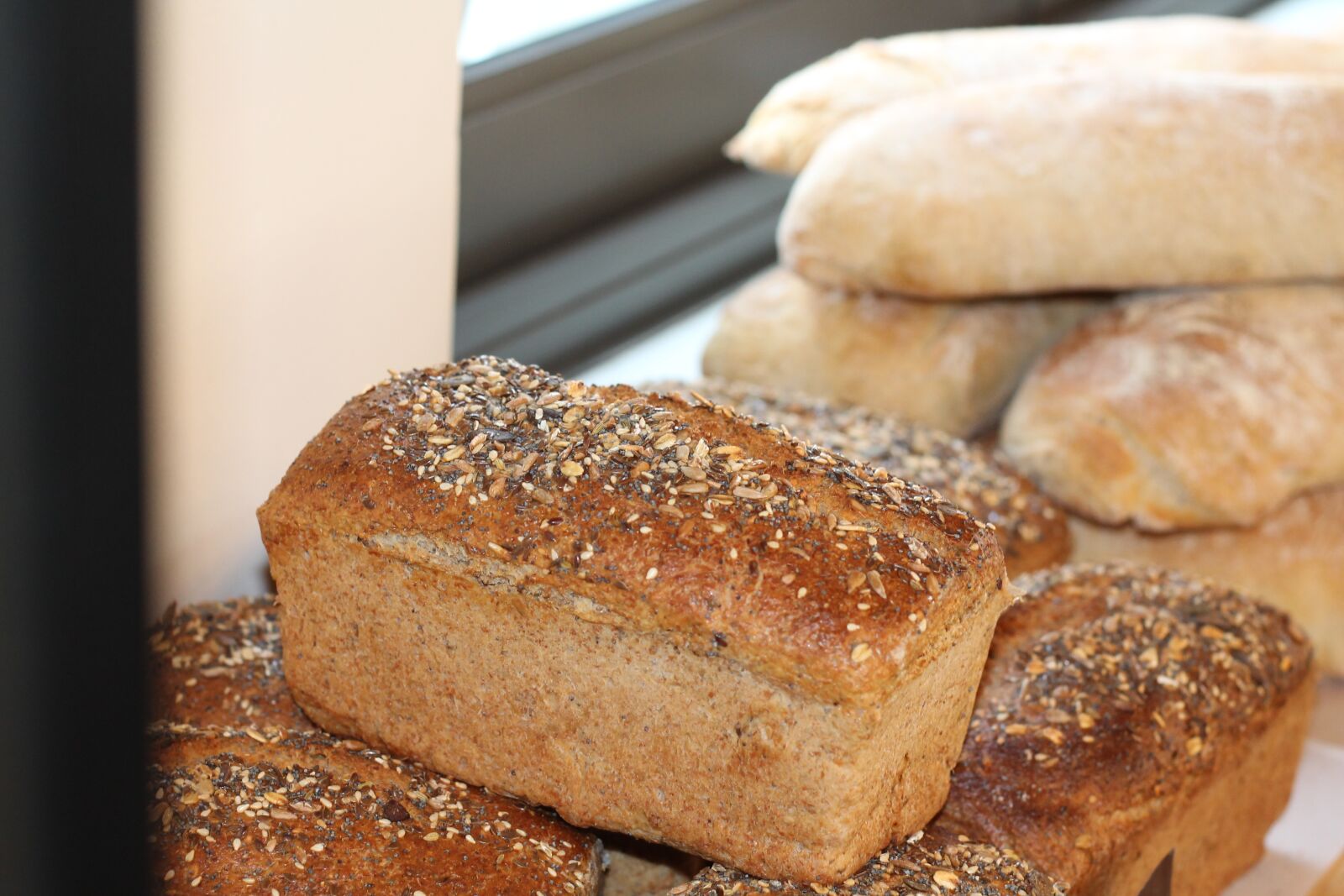 Canon EOS 1100D (EOS Rebel T3 / EOS Kiss X50) + Canon EF 50mm F1.8 II sample photo. Food, bread, healthy photography