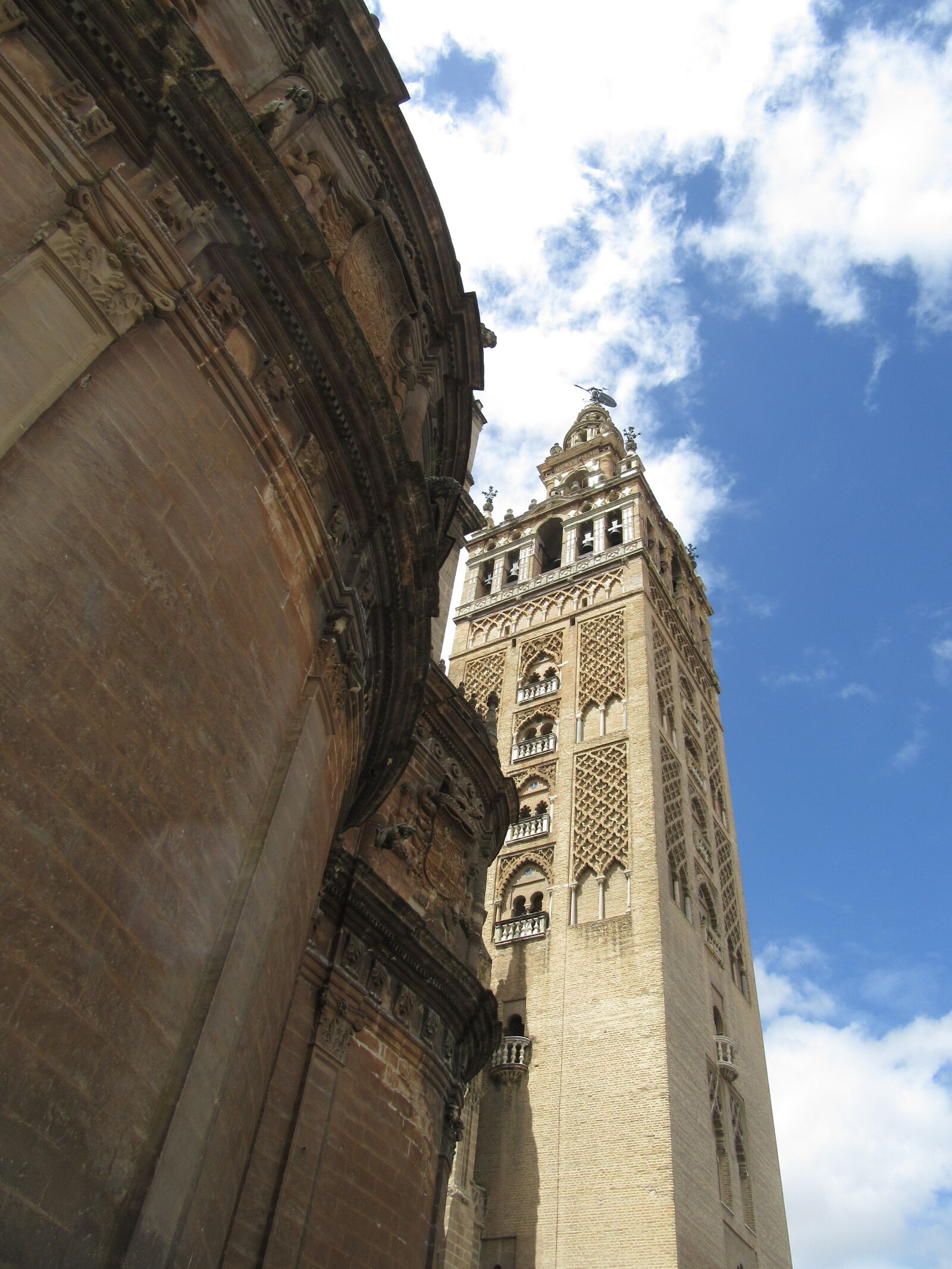 Canon PowerShot SX610 HS sample photo. Architecture, giralda, seville photography