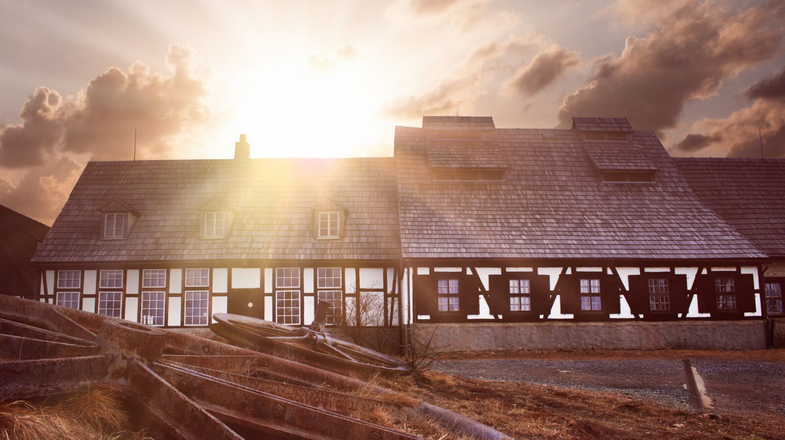 Canon EOS 750D (EOS Rebel T6i / EOS Kiss X8i) sample photo. Truss, house, old elisabeth photography