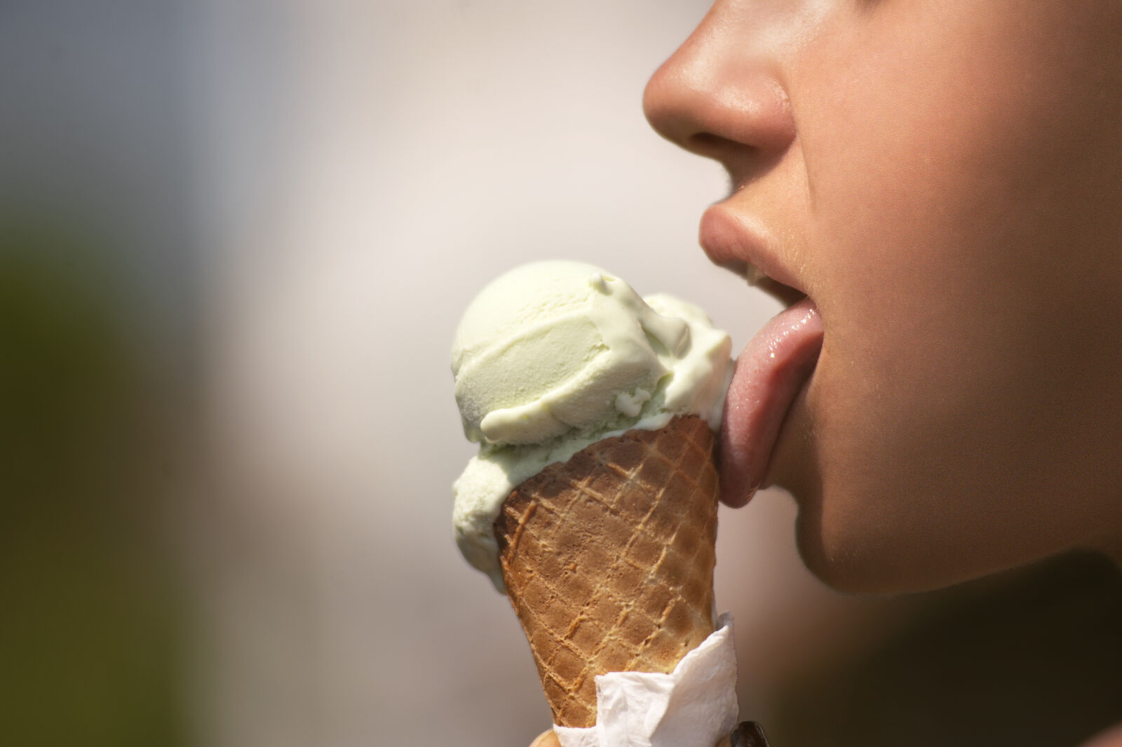 Nikon D700 sample photo. Woman, licking, ice, cream photography