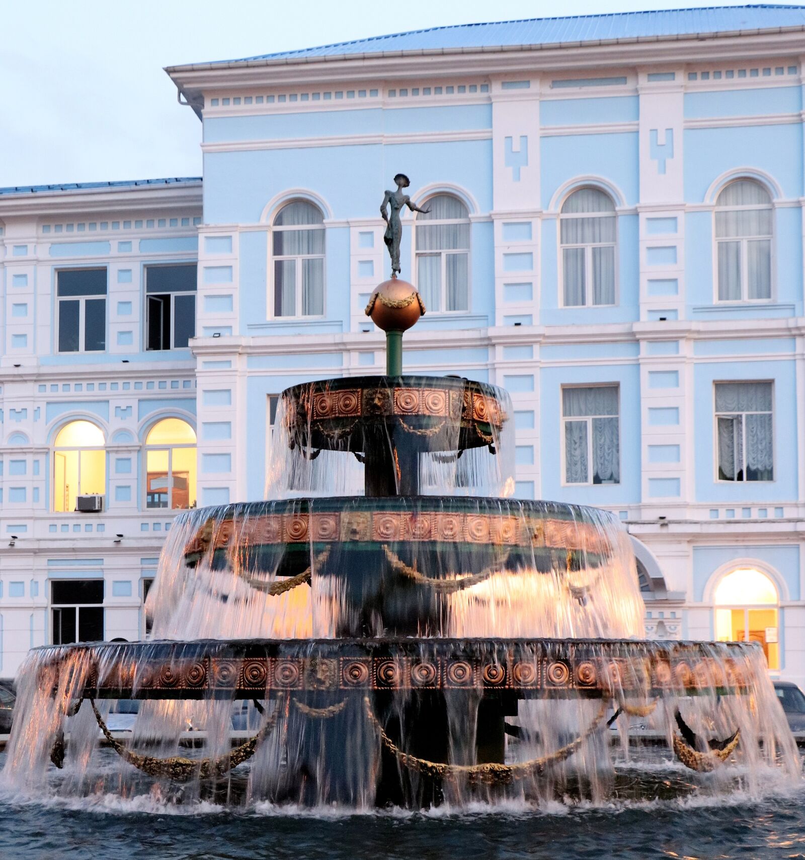 Canon EOS 200D (EOS Rebel SL2 / EOS Kiss X9) sample photo. Georgia, batumi, fountain photography