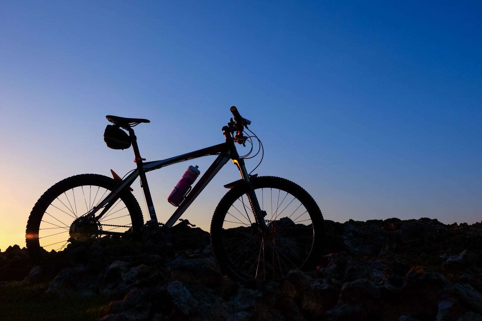 Fujifilm X-T10 + Fujifilm XC 16-50mm F3.5-5.6 OIS II sample photo. Bicycle, sky, cycling photography