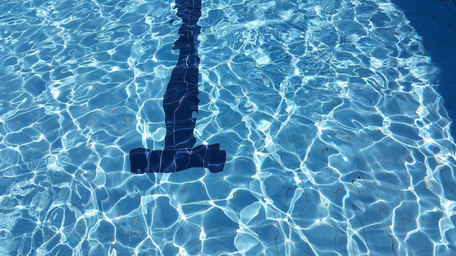 Samsung Galaxy S5 sample photo. Pool, water, blue photography