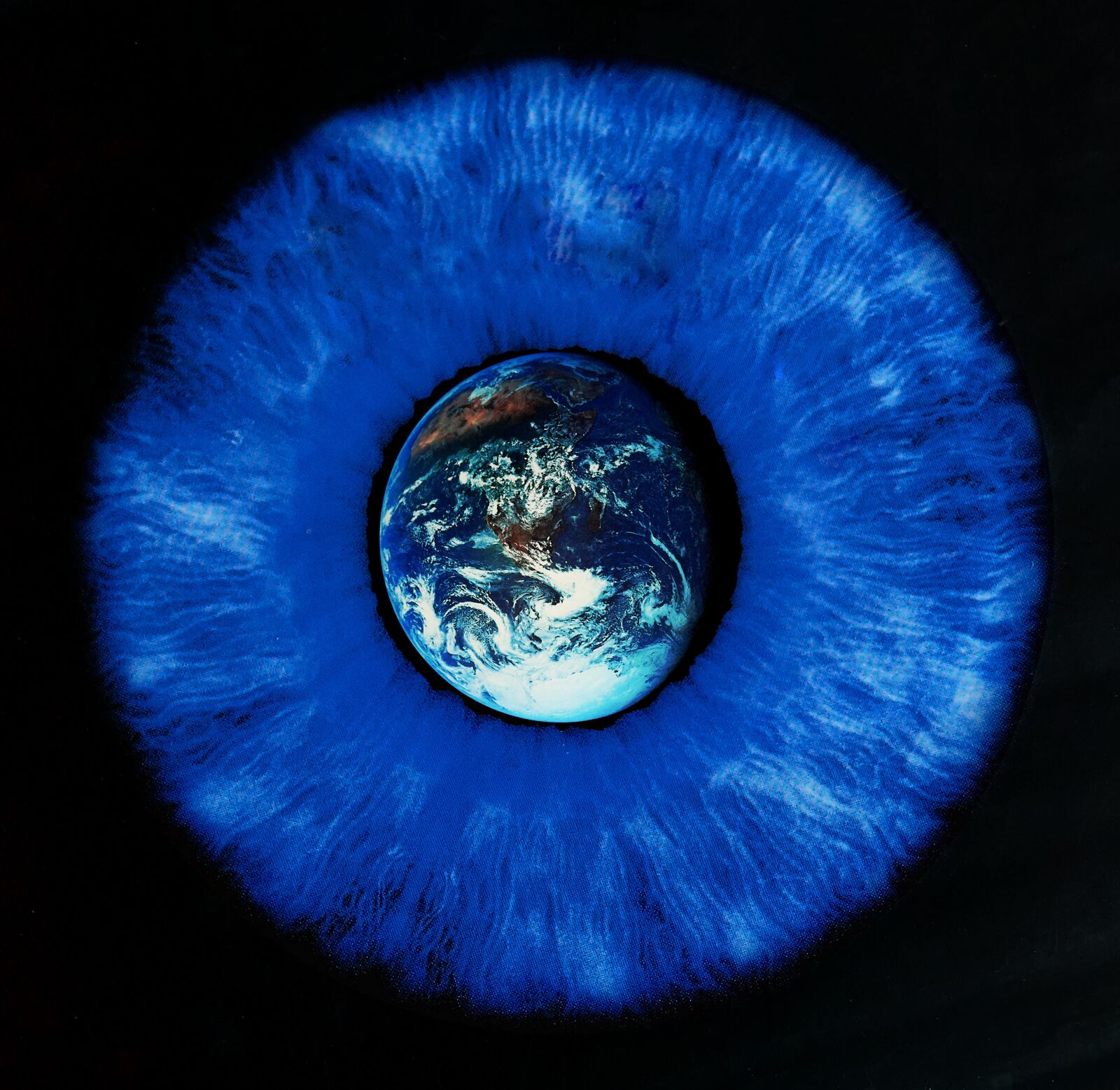 Panasonic Lumix DMC-LX10 (Lumix DMC-LX15) sample photo. Eye, earth, world photography