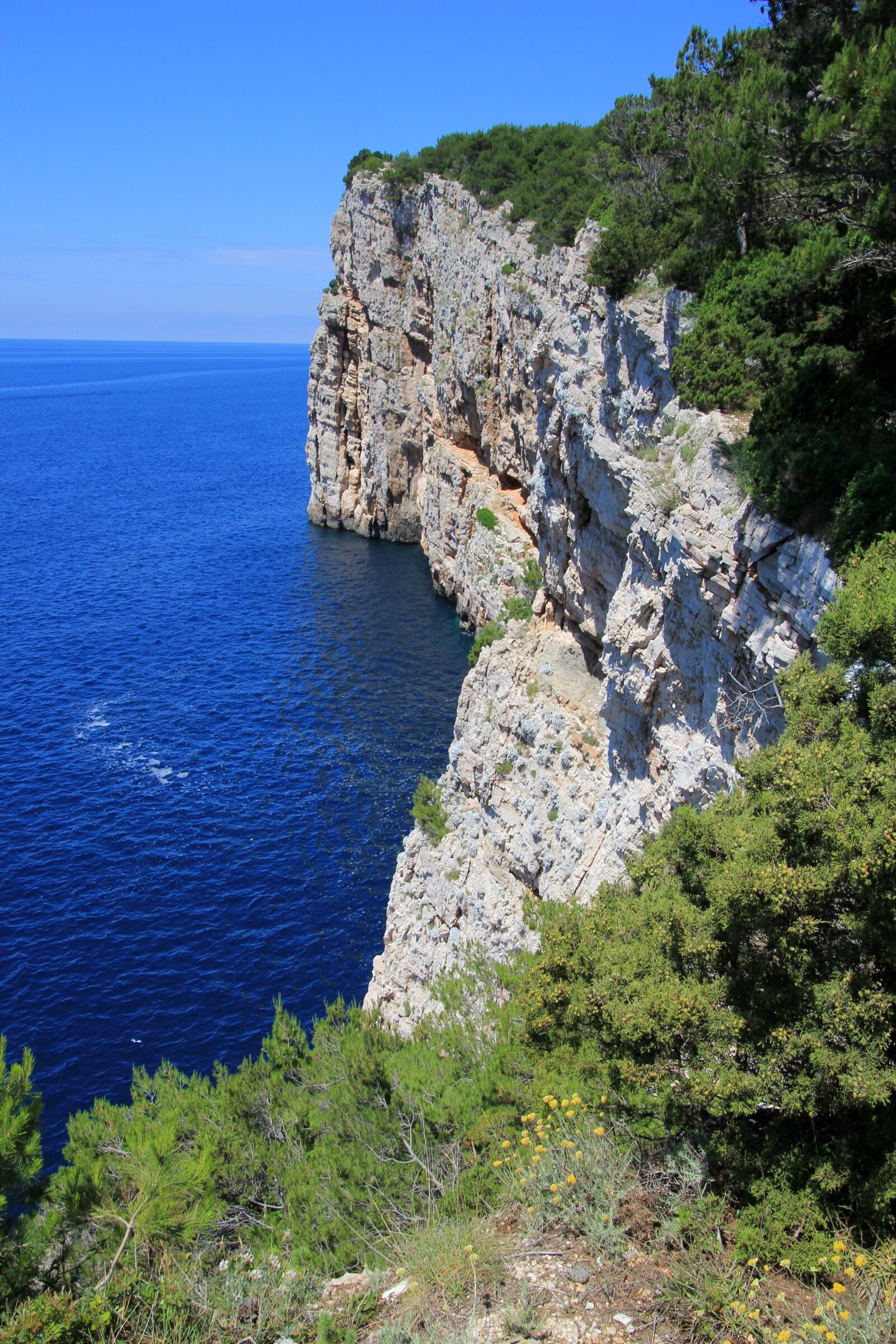Canon EOS 60D sample photo. Croatia, coast, cliff photography