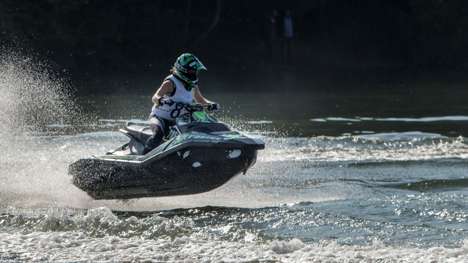 Canon EF 70-300 F4-5.6 IS II USM sample photo. Jet ski, jetski race photography