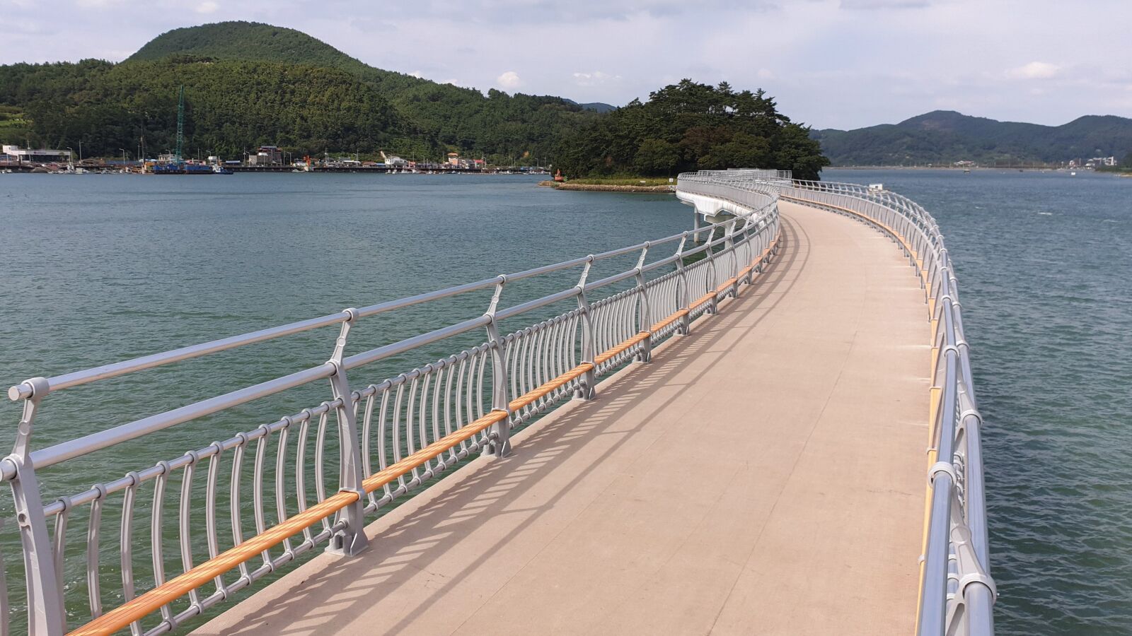 Samsung Galaxy S9 sample photo. Bridge, sea, island photography