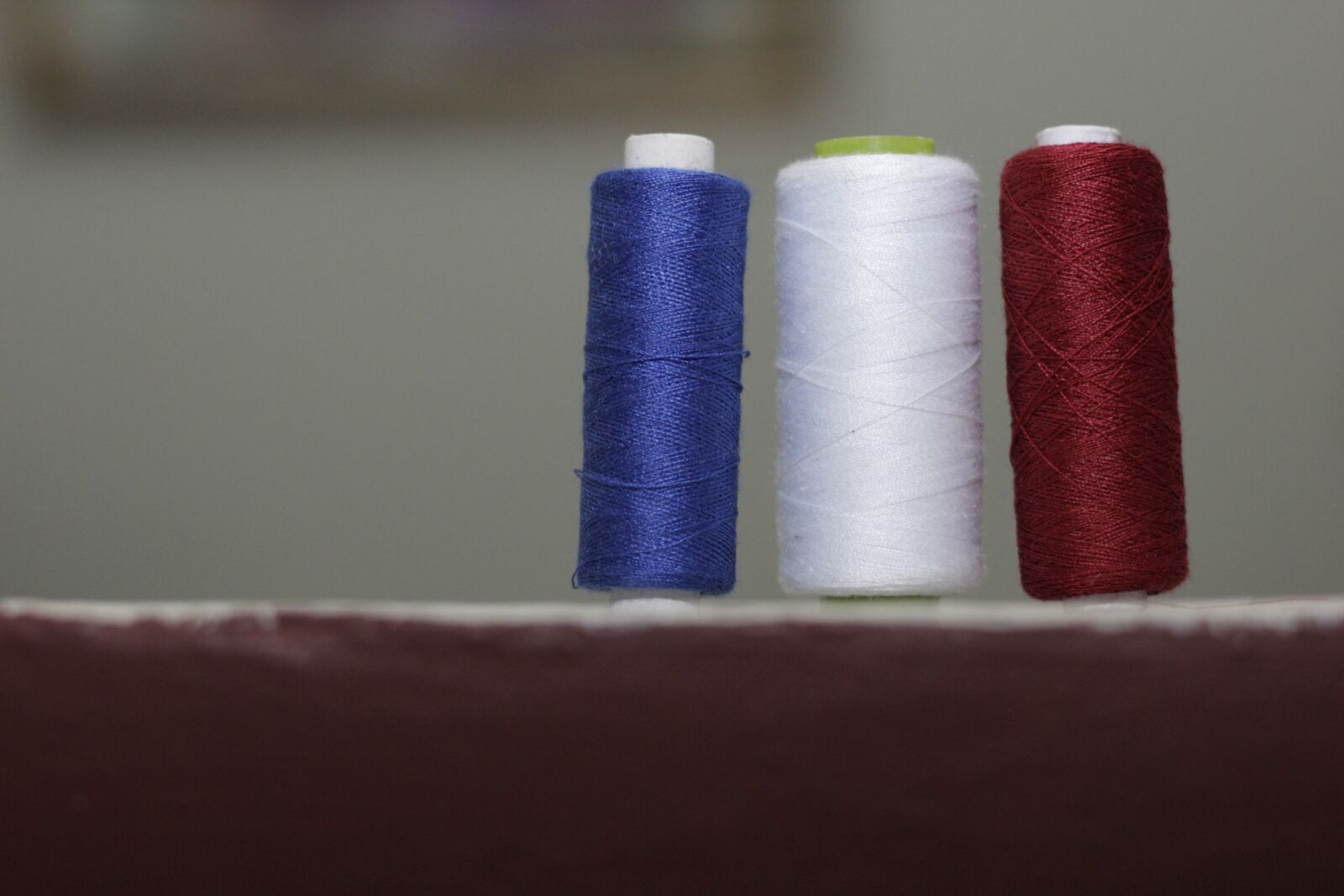 Canon EOS 60D + Canon EF 50mm F1.8 STM sample photo. Yarn, clothing, fabric photography