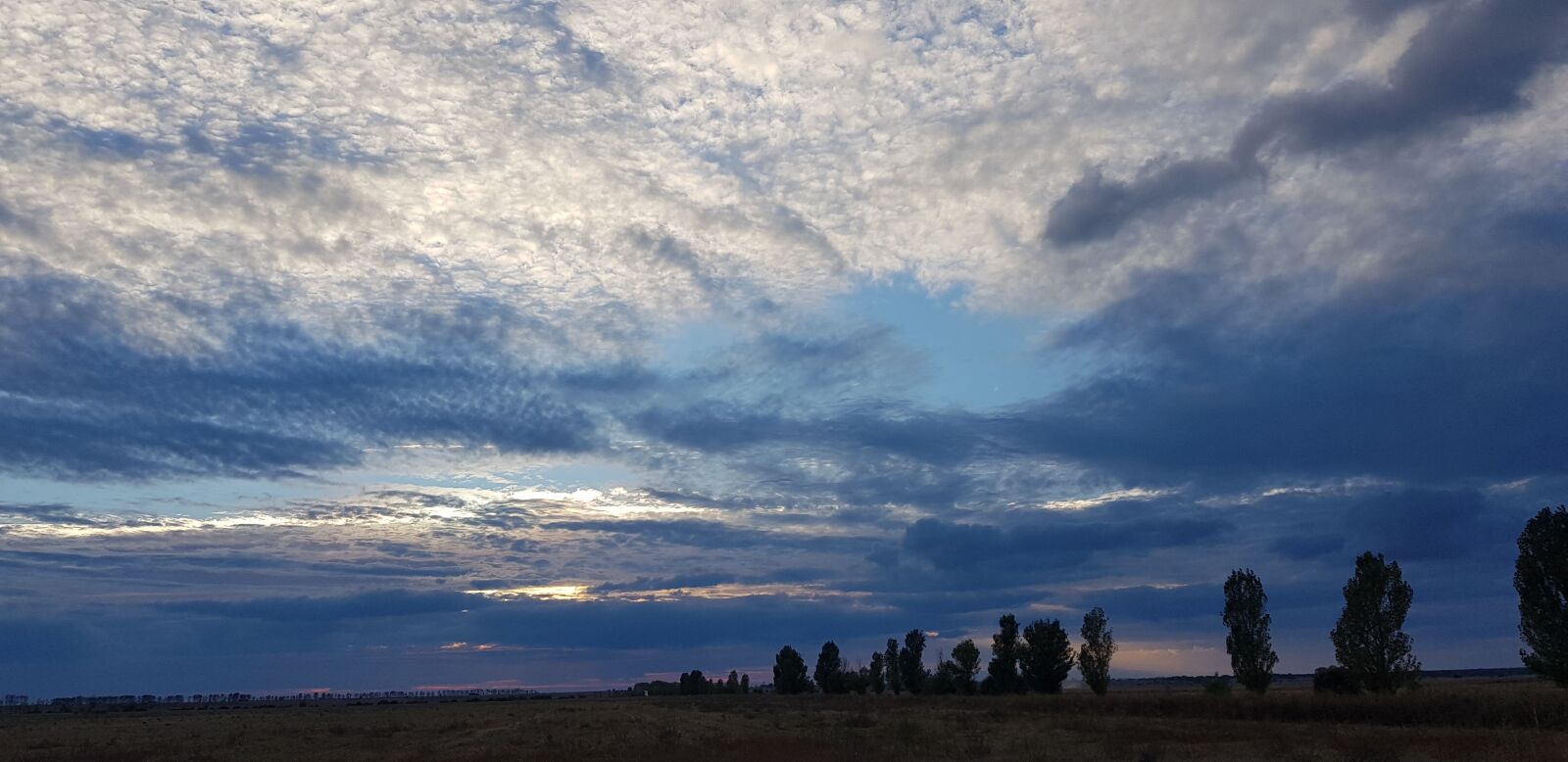 Samsung Galaxy S8 sample photo. Clouds, sky, blue photography