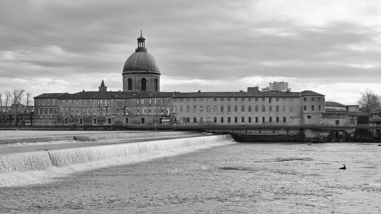Fujifilm XF 16-55mm F2.8 R LM WR sample photo. Toulouse, the ford of photography