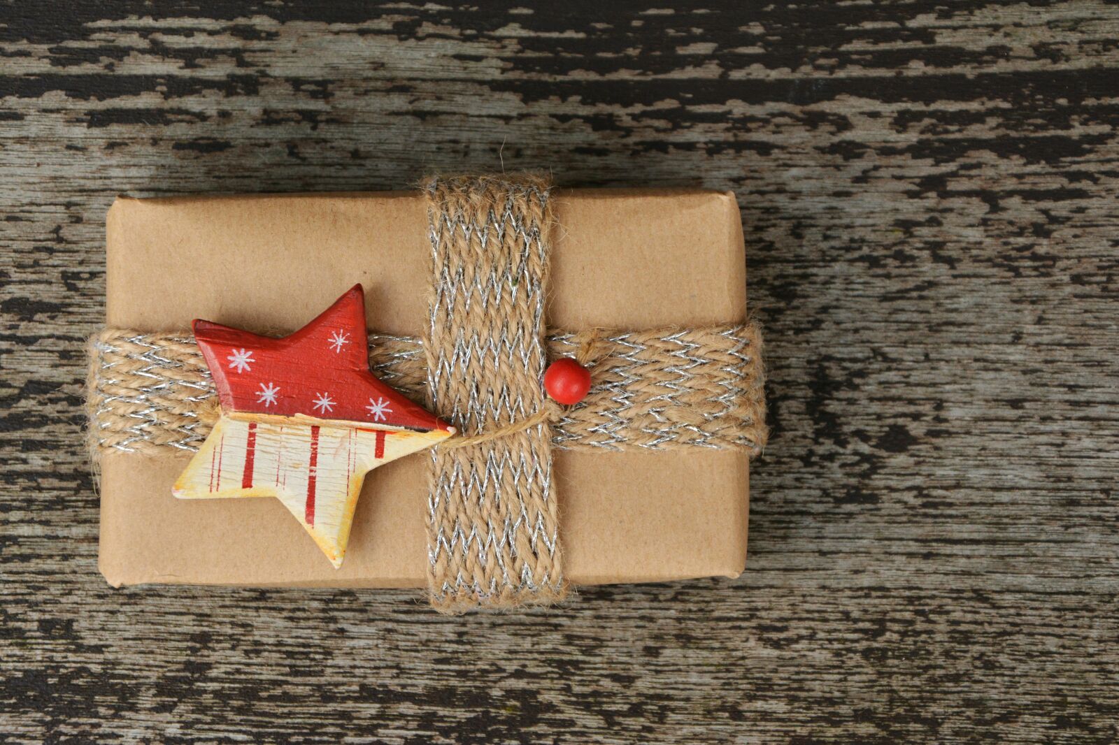 Nikon D5200 sample photo. Gift, gift parcel, christmas photography