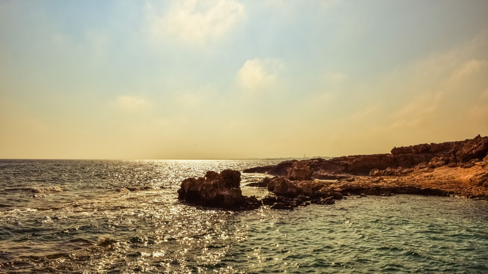 Nikon D3300 sample photo. Rocky coast, sea, afternoon photography