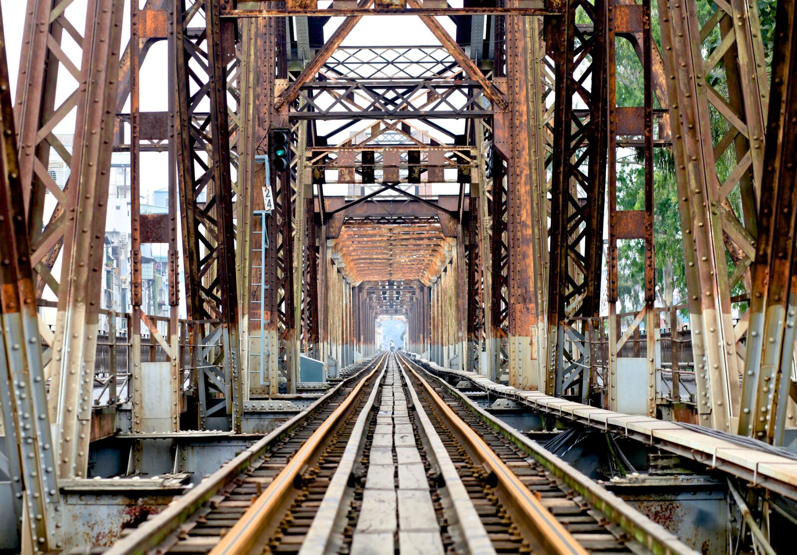 Canon EOS 5D Mark II sample photo. Train, railway, steel photography