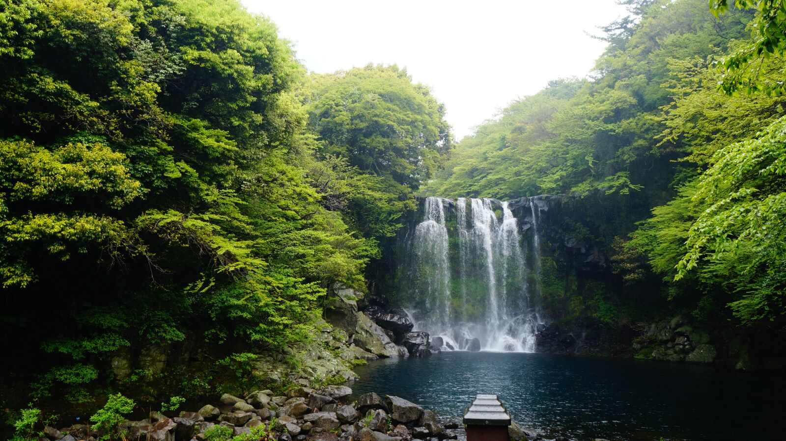 Sony Alpha NEX-F3 + Sony E 18-55mm F3.5-5.6 OSS sample photo. Jeju island falls cheonjeyeon photography