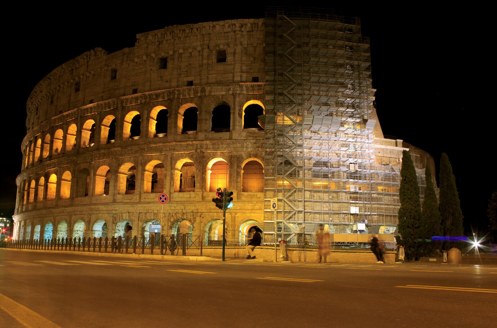 Canon EOS 600D (Rebel EOS T3i / EOS Kiss X5) sample photo. Roman, the colosseum, italy photography