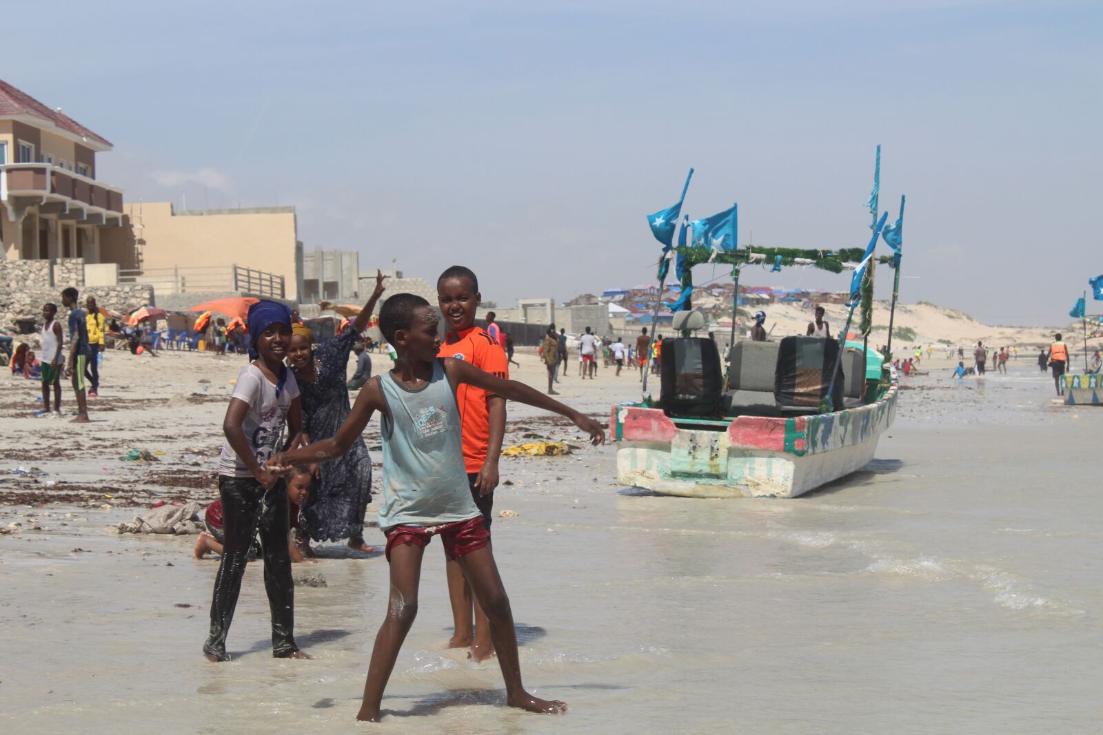Canon EOS 1300D (EOS Rebel T6 / EOS Kiss X80) sample photo. Somalia, mogadishu, beach photography