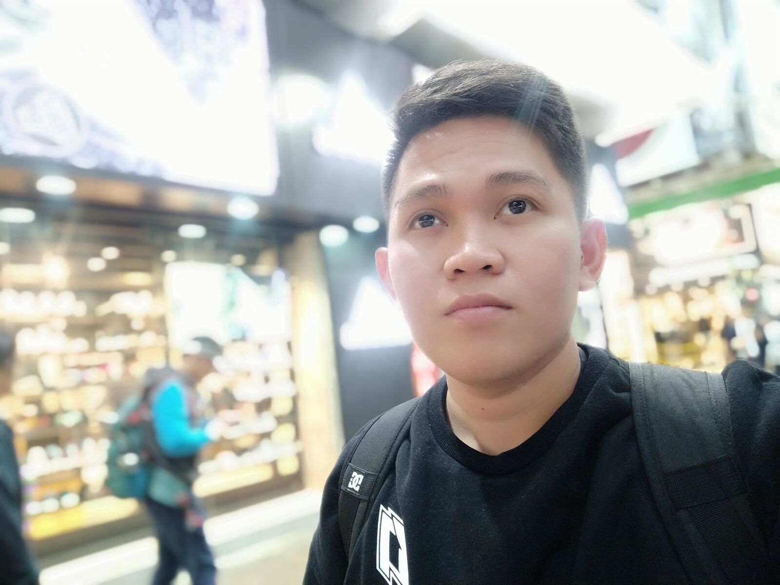 Xiaomi Redmi Note 5 sample photo. Hongkong, night market, stroll photography