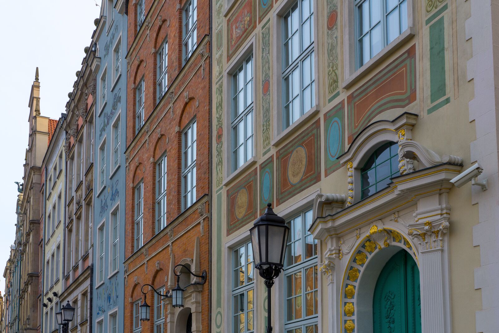 Sony a6000 + Sony E 18-55mm F3.5-5.6 OSS sample photo. Architecture, old, building photography