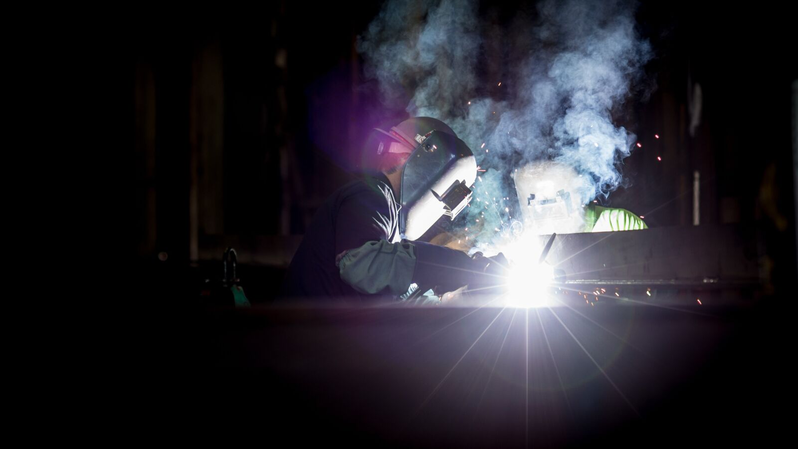 Nikon D800 sample photo. Welding, dark, light photography