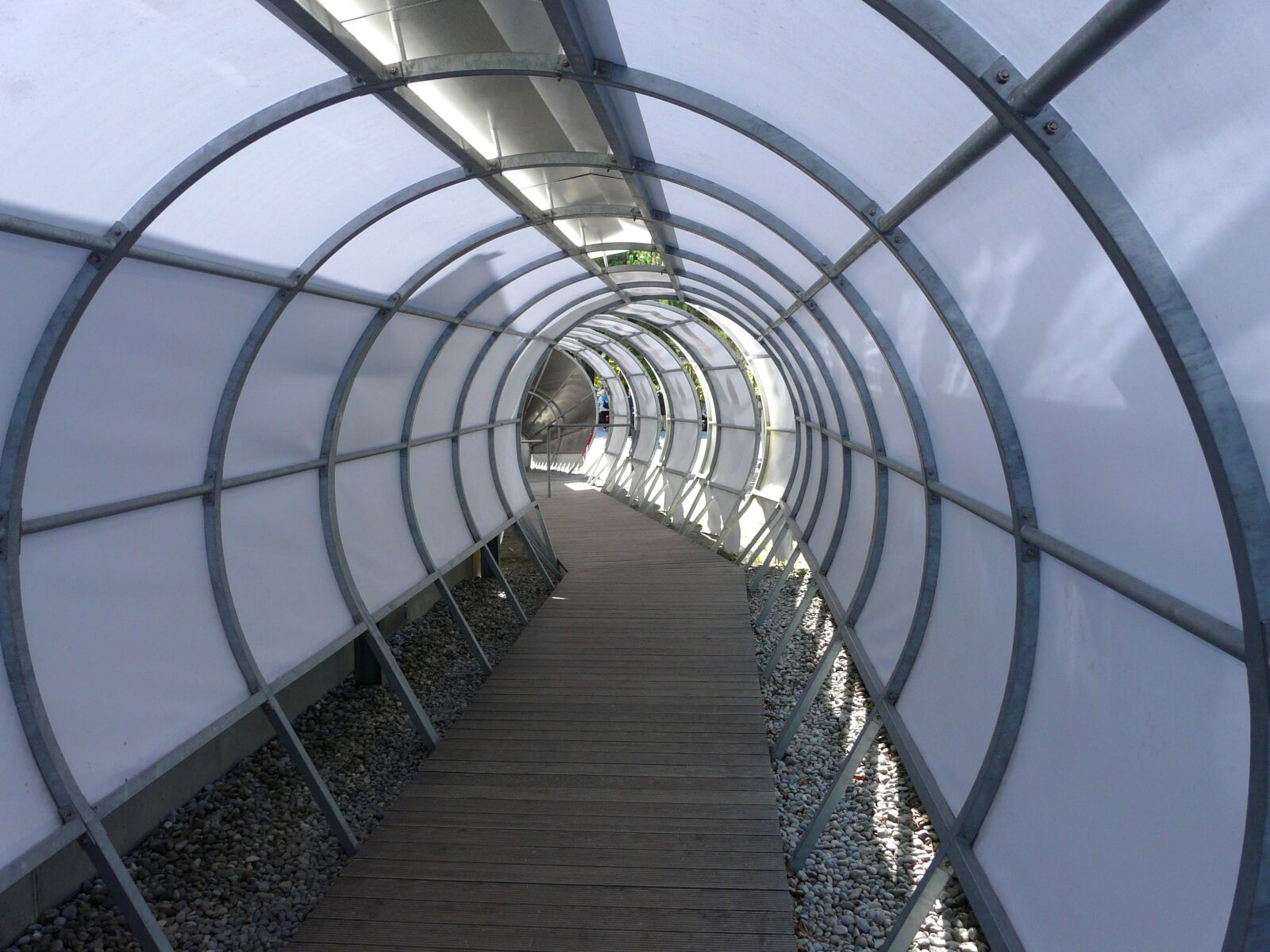 Panasonic DMC-FZ18 sample photo. Mainau, construction, passage photography