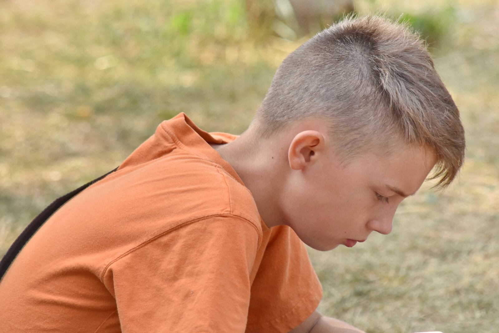 Nikon D5500 sample photo. Blonde hair, boy, hairstyle photography