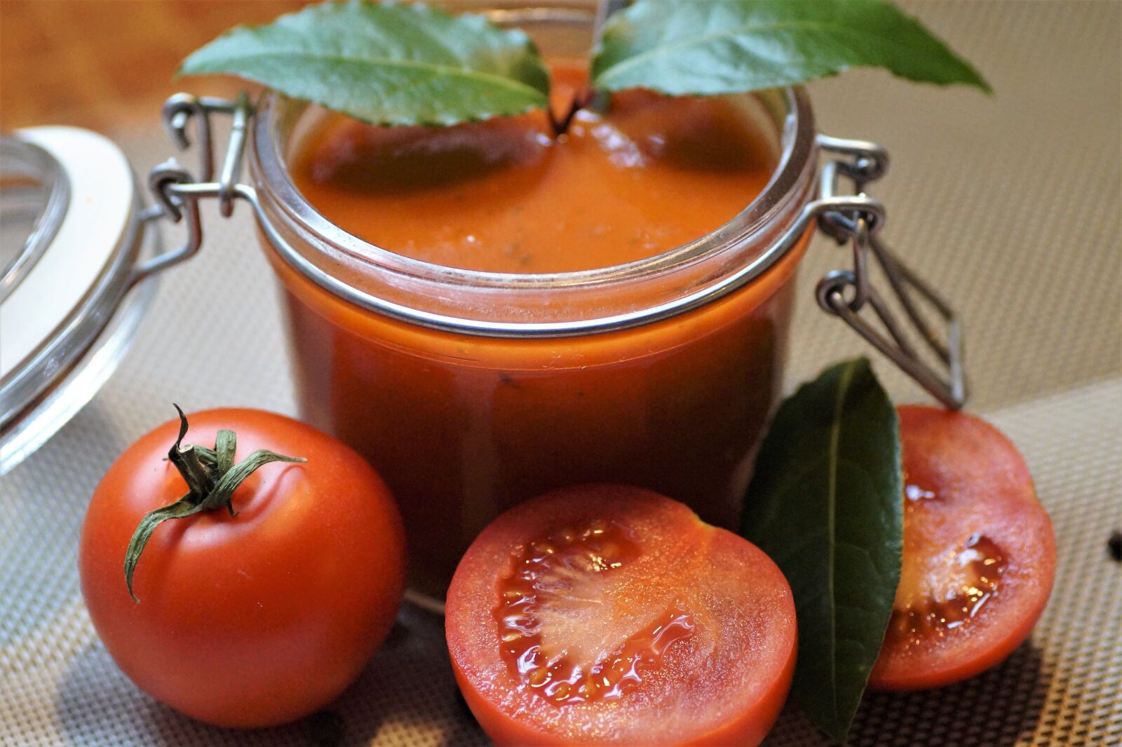 Sony SLT-A58 sample photo. Tomato, soup, lunch photography