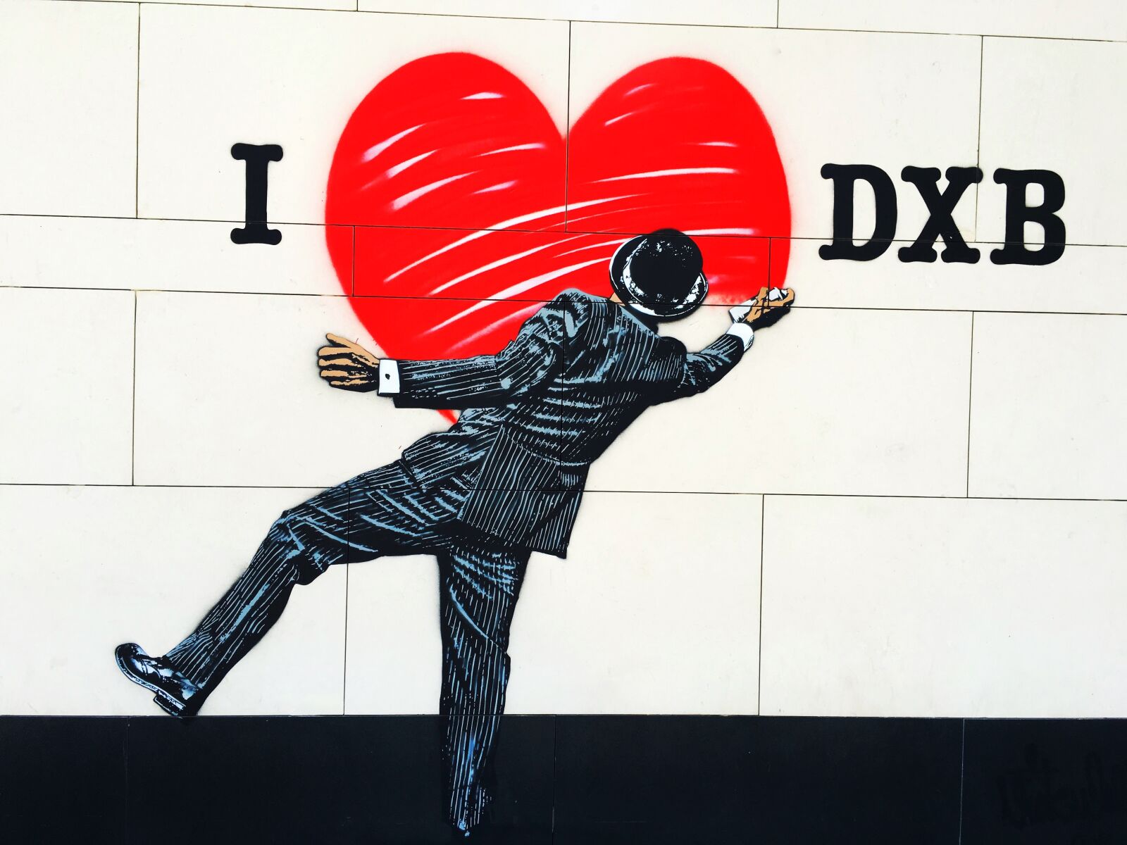 Apple iPhone 6s Plus sample photo. Dubai, graffiti, city walk photography