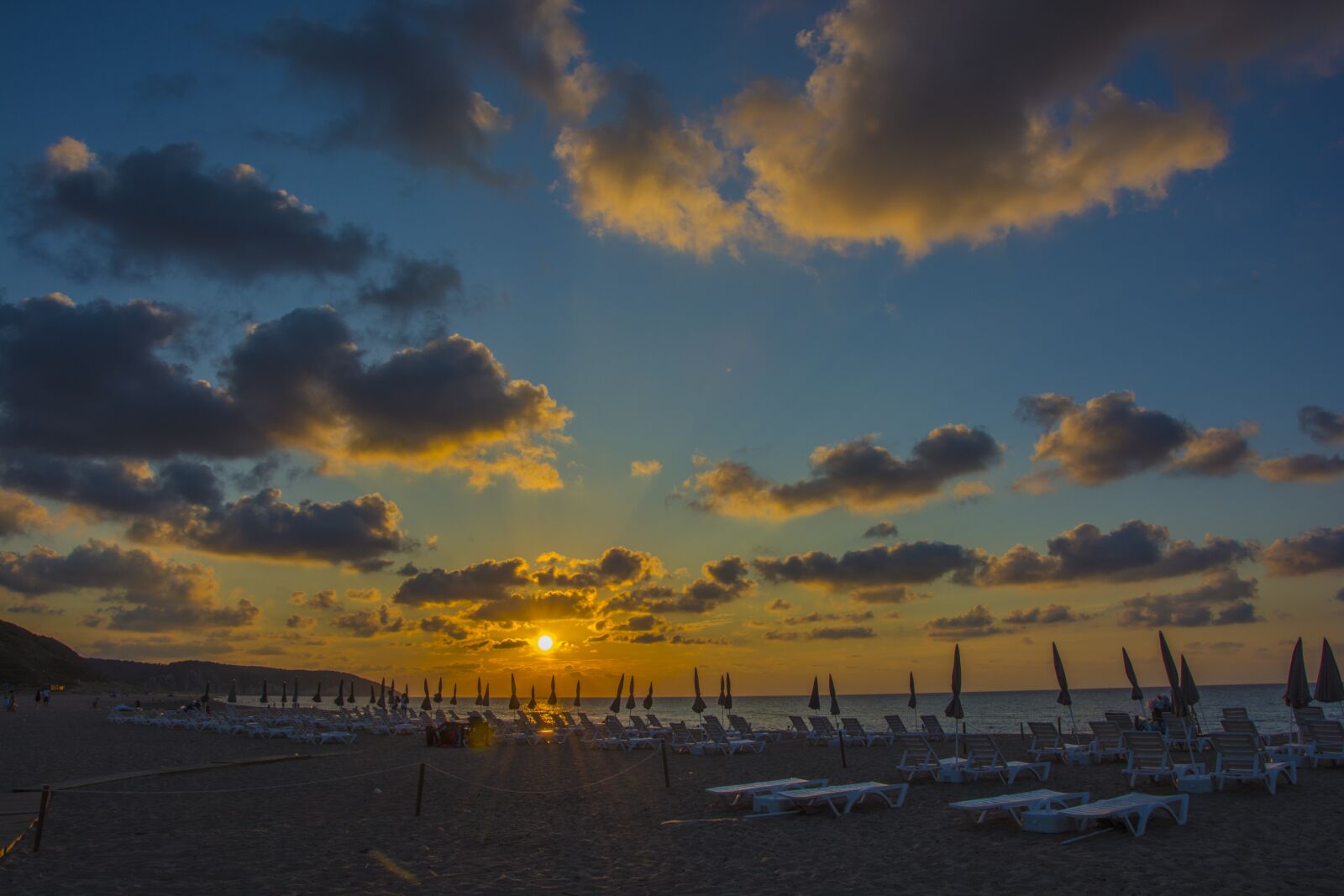 Nikon D5200 sample photo. Sunset, clouds, sky photography