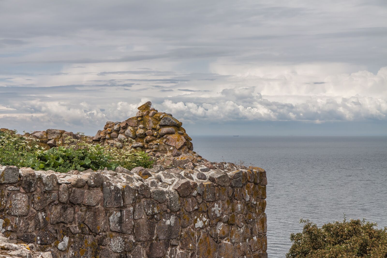 Canon EOS 50D sample photo. Cliffs, sea, cliff photography