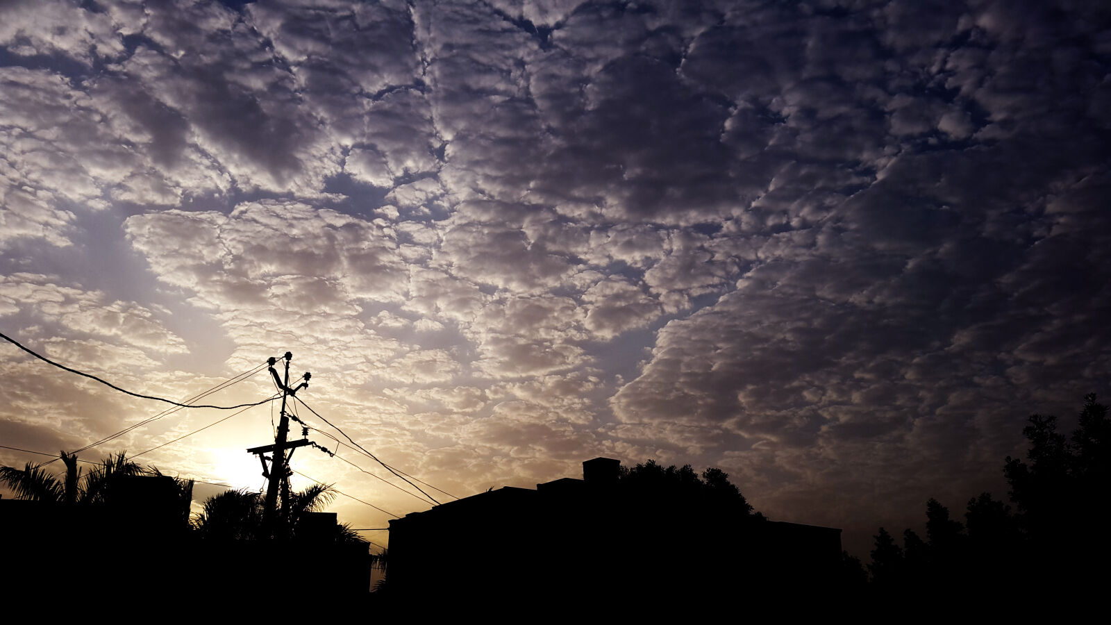 Samsung Galaxy S5 sample photo. Cloud, sky, spreadcloud, blue photography