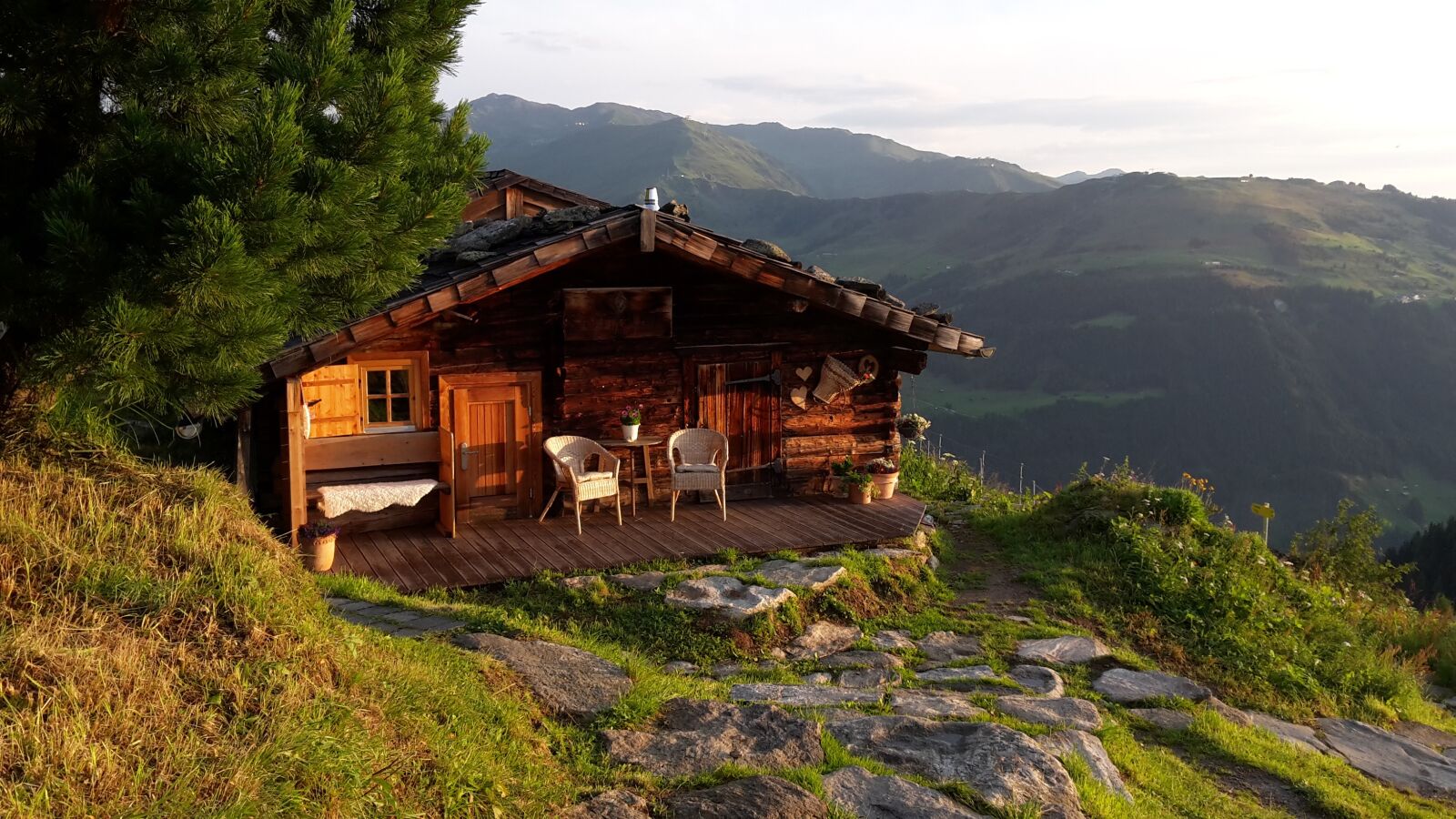 Samsung Galaxy S5 Mini sample photo. Mountain hut, mountains, hut photography