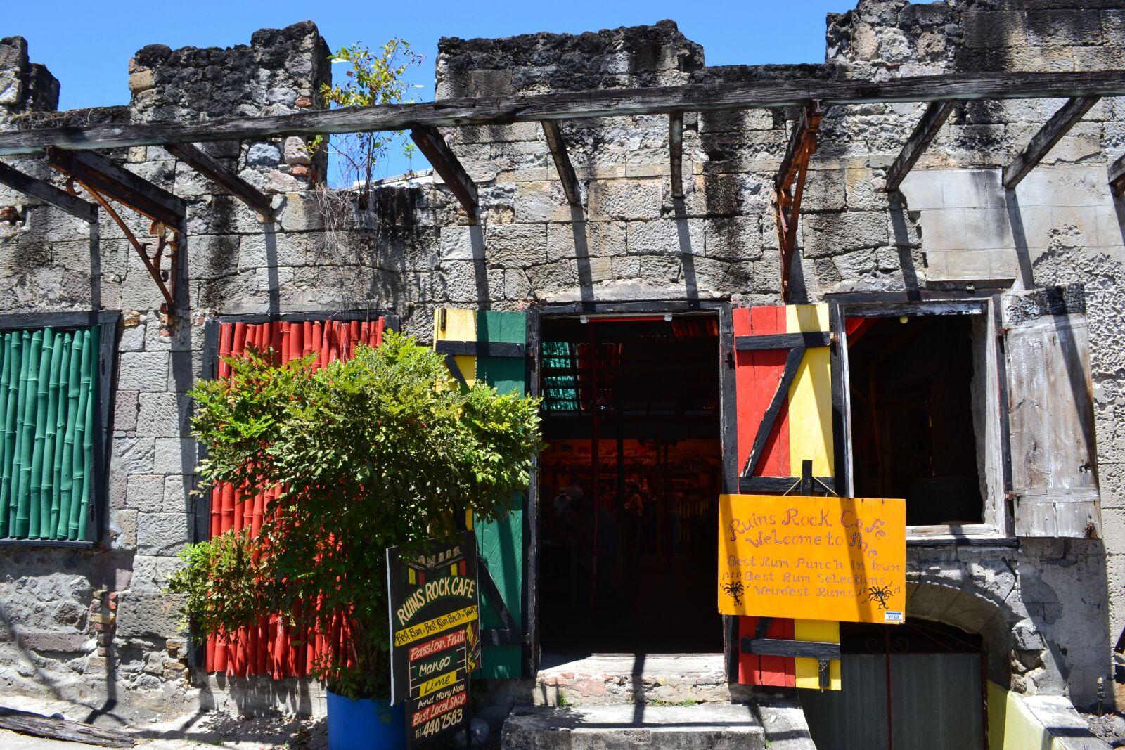 Nikon D3100 sample photo. Rock cafe, bar, exterior photography