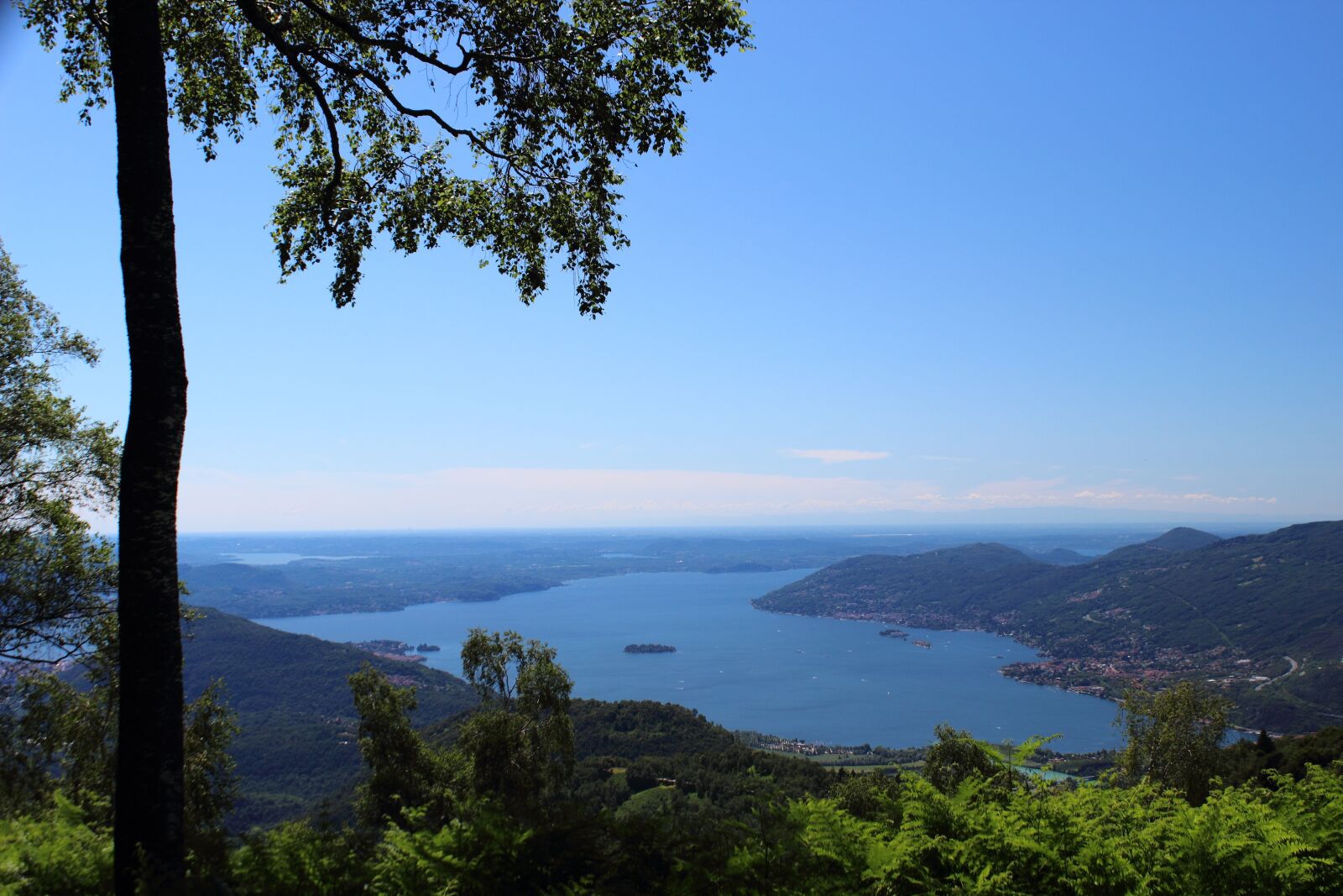 Canon EOS 600D (Rebel EOS T3i / EOS Kiss X5) sample photo. Italy, lago maggiore, baveno photography
