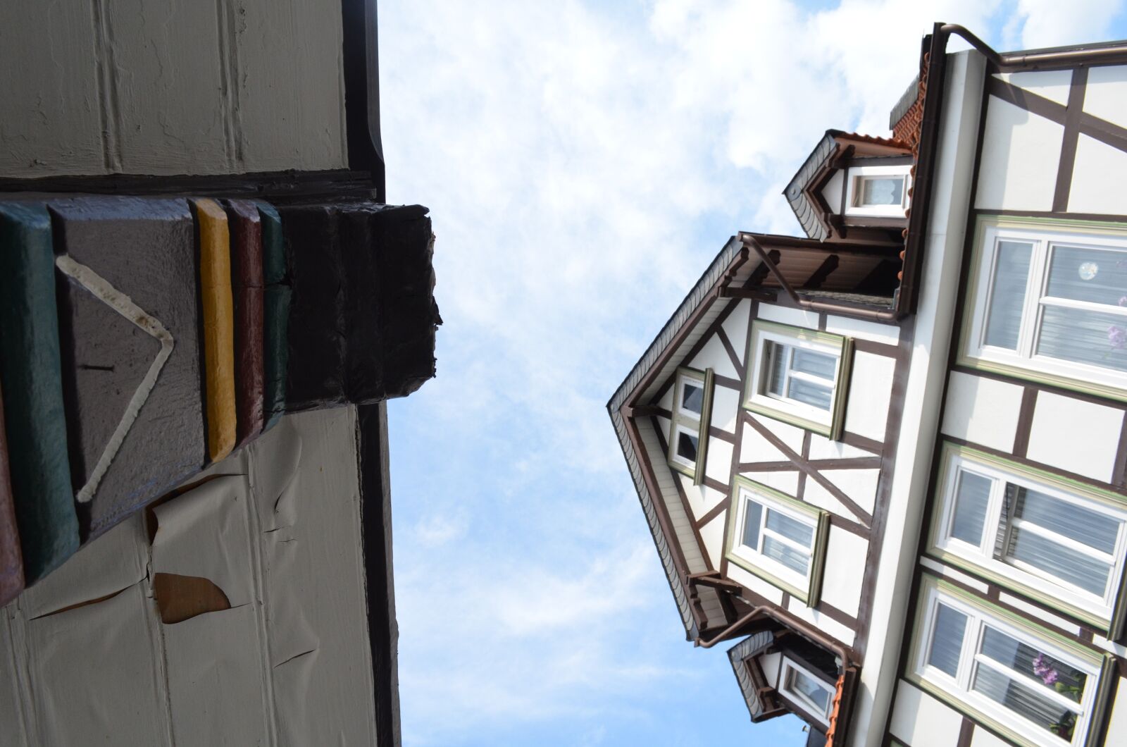 Nikon D5100 sample photo. Goslar, fachwerkhaus, low angle photography