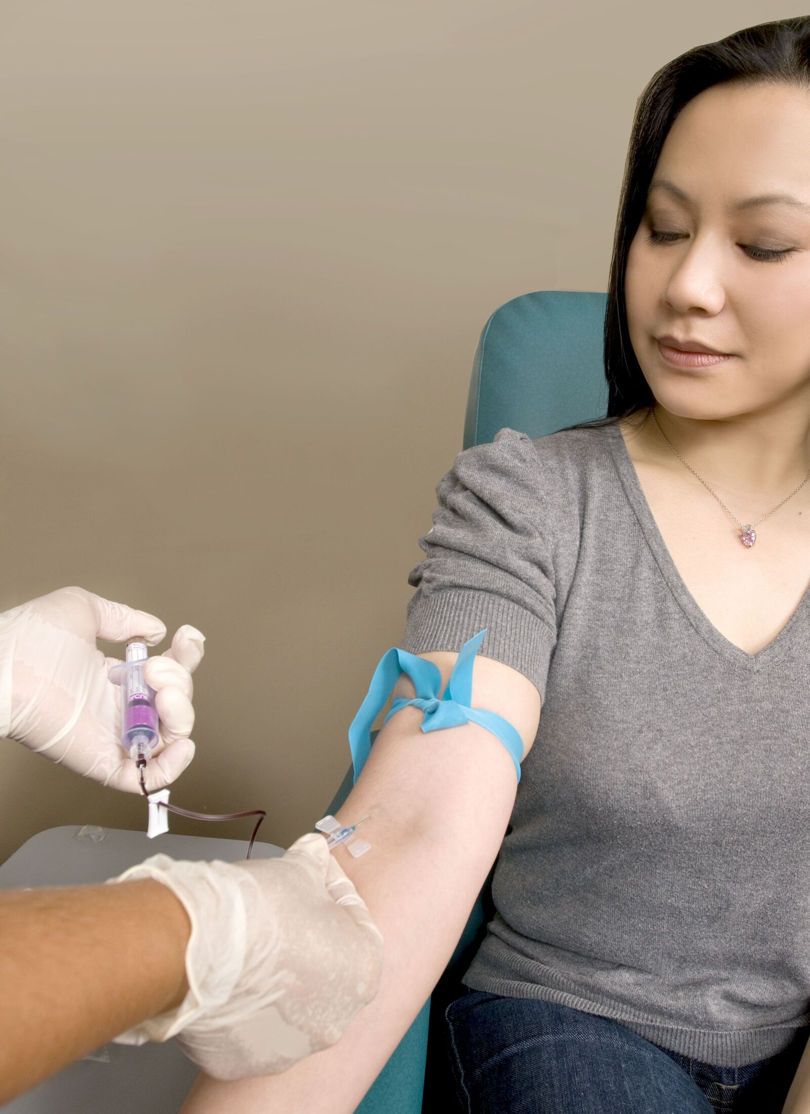Nikon D300 sample photo. Gloved, hands, phlebotomist, securing photography