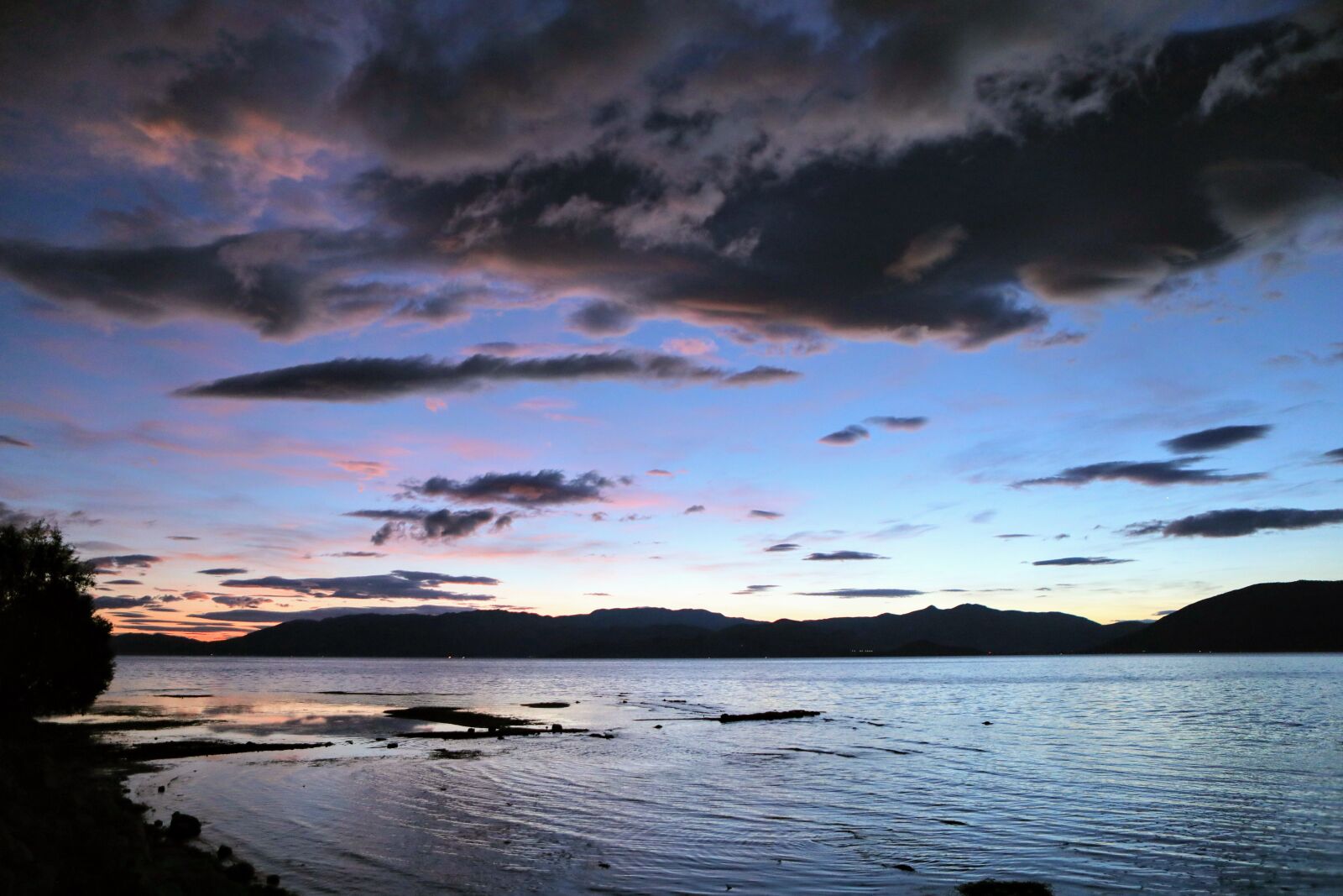 Canon EOS 5D Mark IV sample photo. Landscape, travel, blue photography