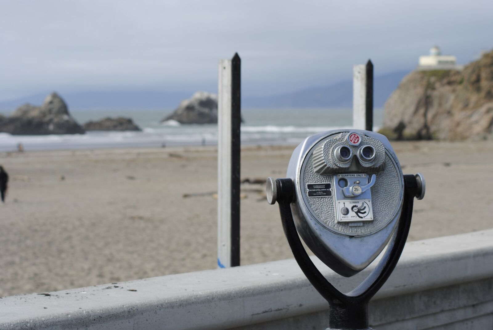 Nikon D3000 sample photo. Beach, binoculars, telescope photography