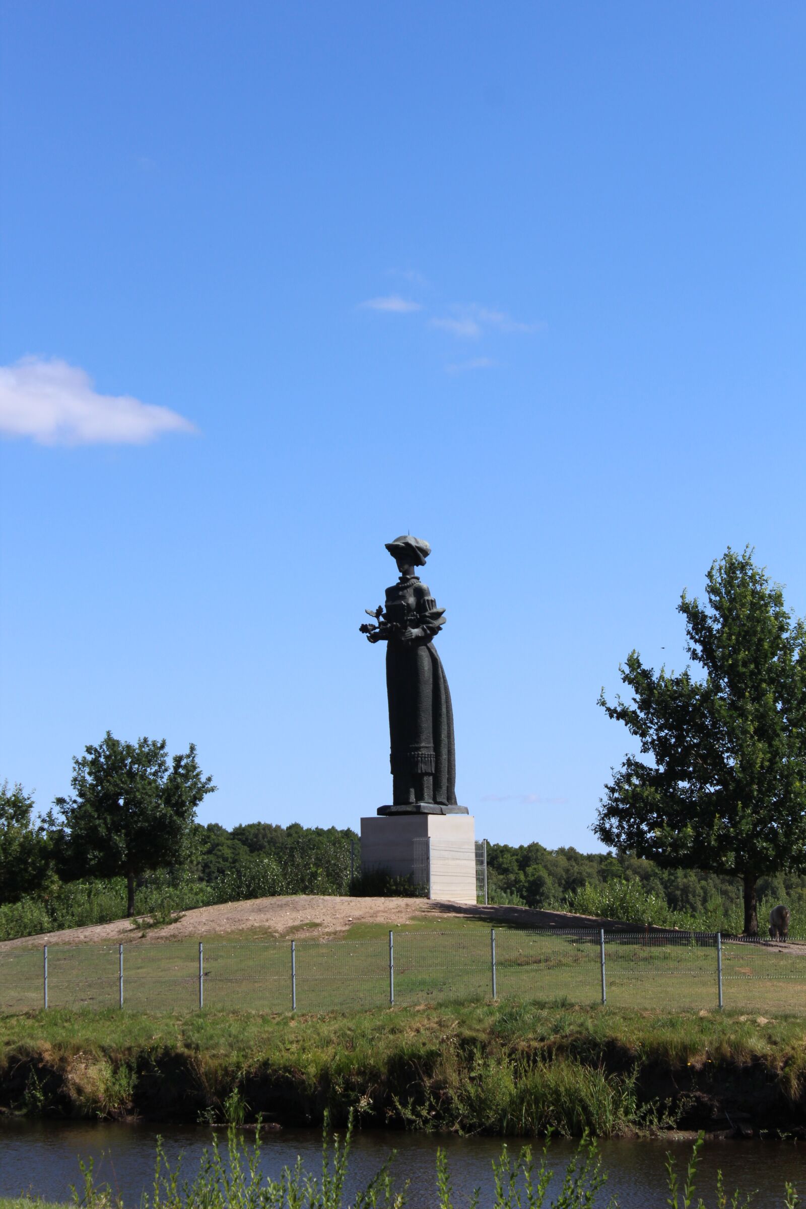 Canon EOS 600D (Rebel EOS T3i / EOS Kiss X5) sample photo. Baltic states, lithuania, grutas photography