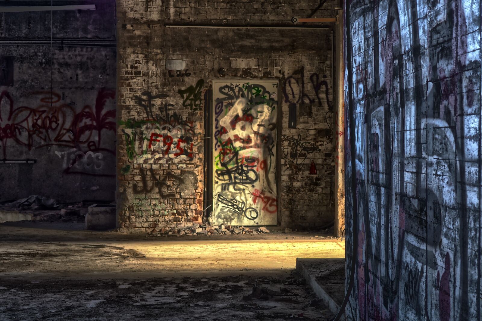 Olympus OM-D E-M10 sample photo. Lost places, factory, old photography
