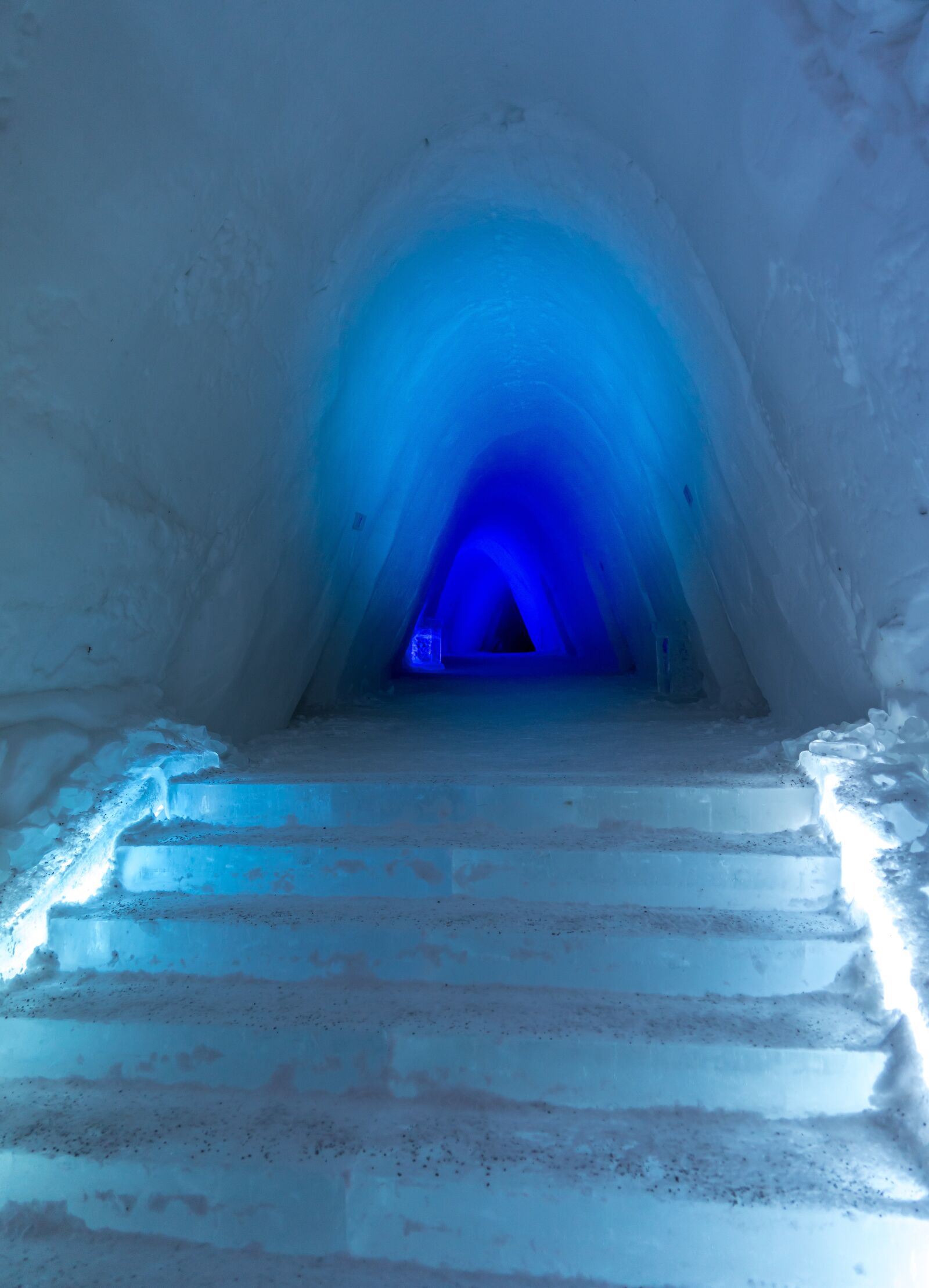 Sony a7R II + Sony FE 24-240mm F3.5-6.3 OSS sample photo. Snowhotel, ice bar, ice photography