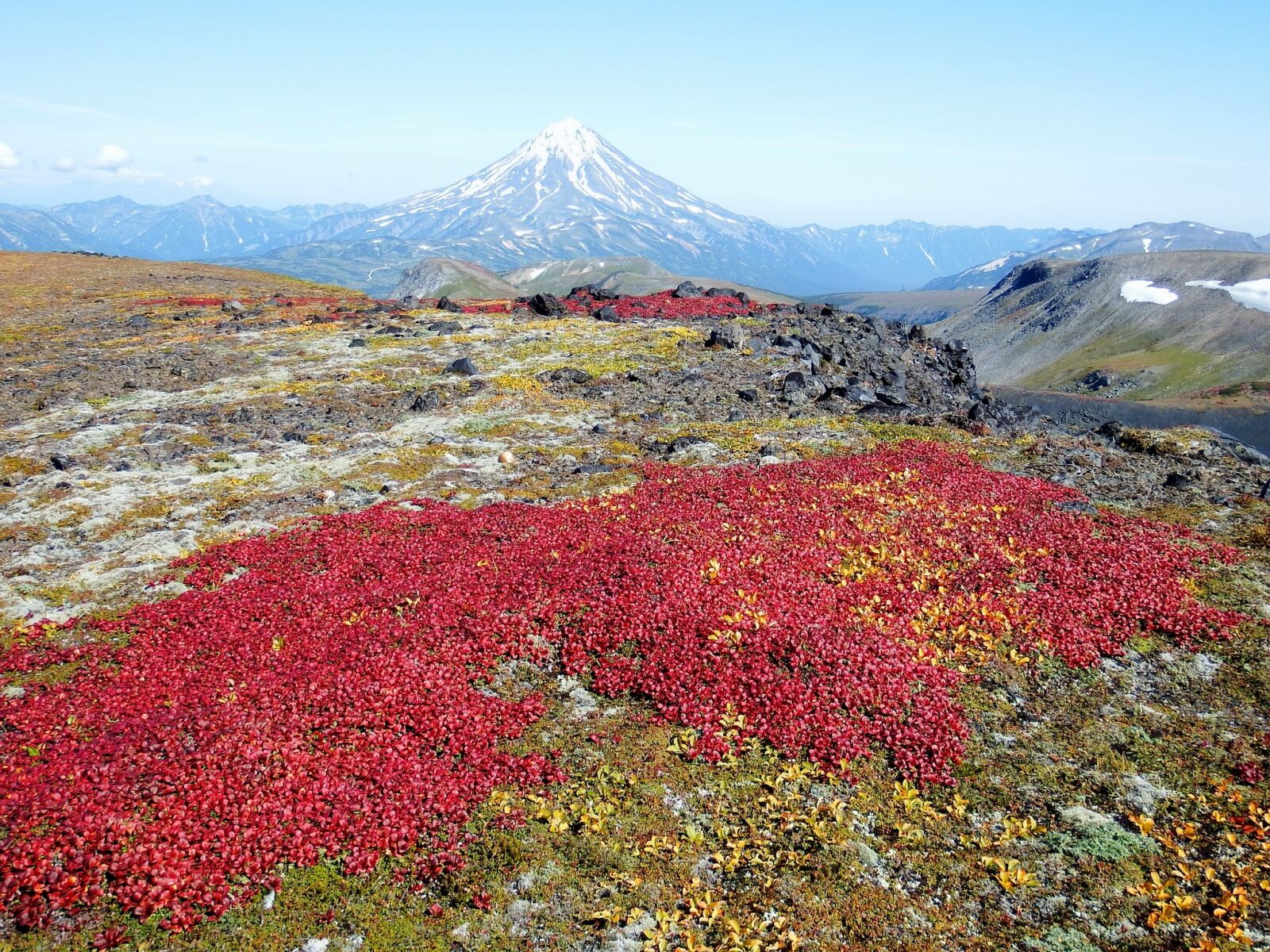 Fujifilm FinePix S1 sample photo. Mountains, volcano, tundra photography