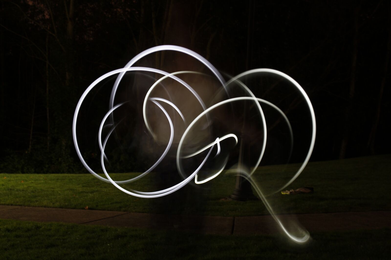 Canon EOS 700D (EOS Rebel T5i / EOS Kiss X7i) sample photo. Poi, pattern, geometric photography