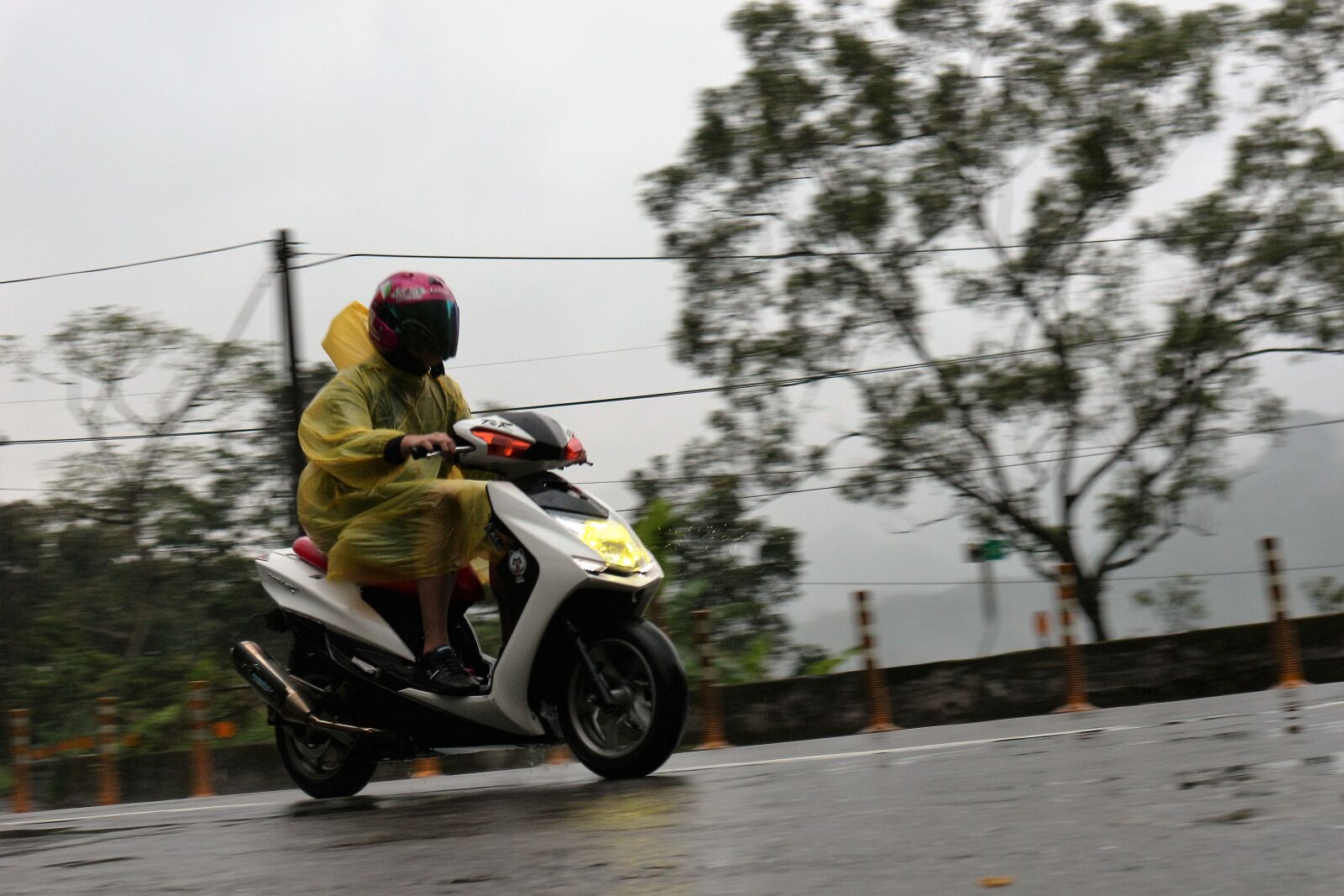 Canon EOS M sample photo