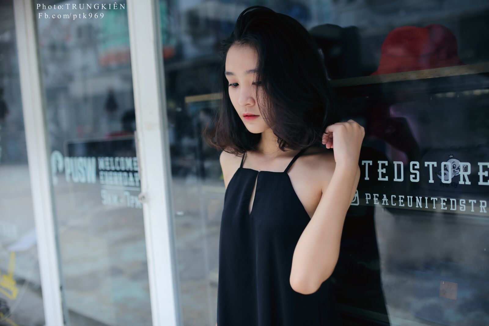 Canon EOS 5D Mark III sample photo. Girl, fashion, outdoor photography