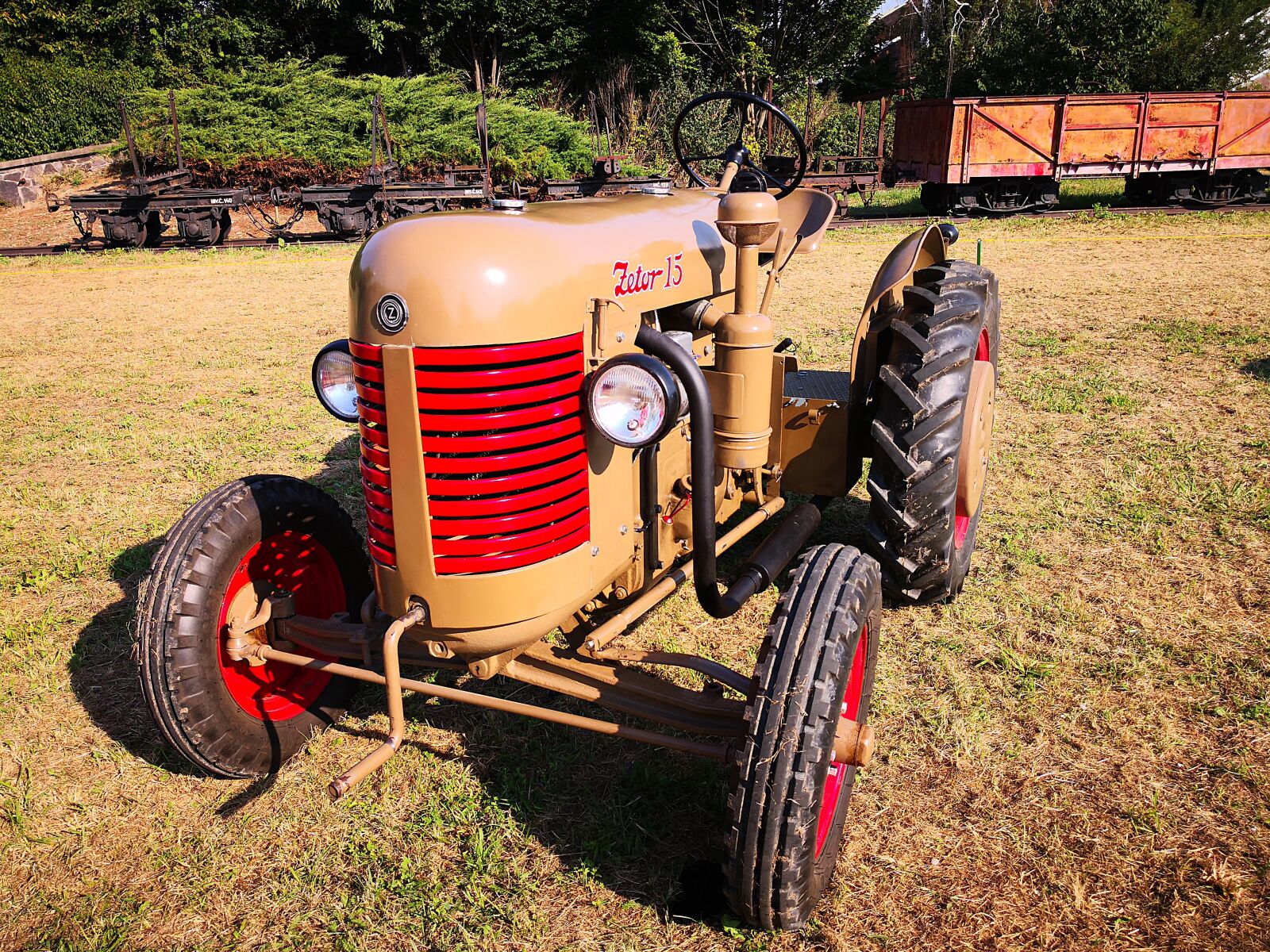 HUAWEI Mate 10 Pro sample photo. Tractor, zetor, agriculture photography