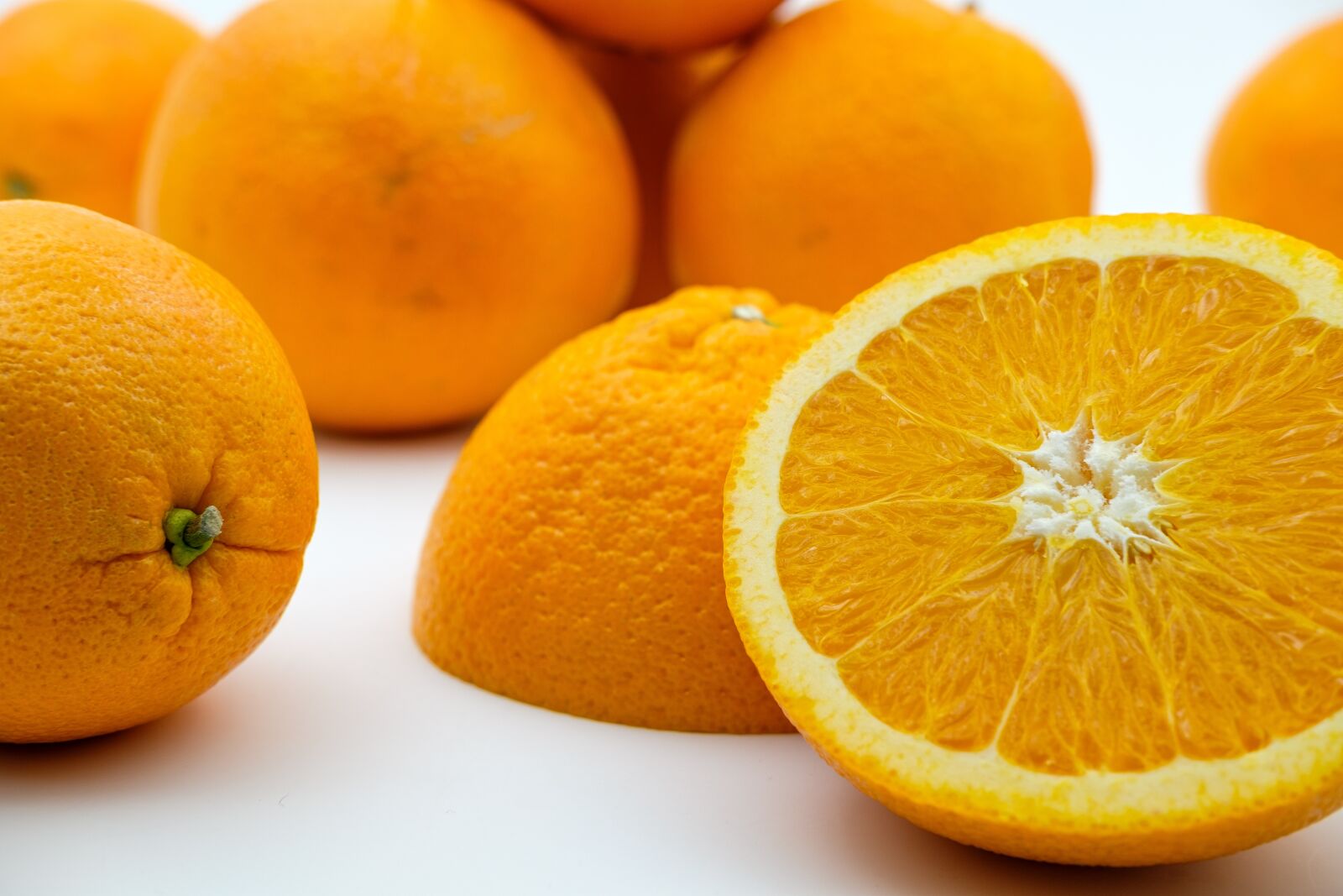 Fujifilm X-T2 + Fujifilm XF 35mm F2 R WR sample photo. Orange, fruit, citrus fruit photography