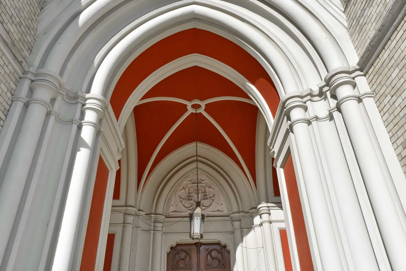 Nikon D5500 sample photo. Arch, gothic, religion, church photography