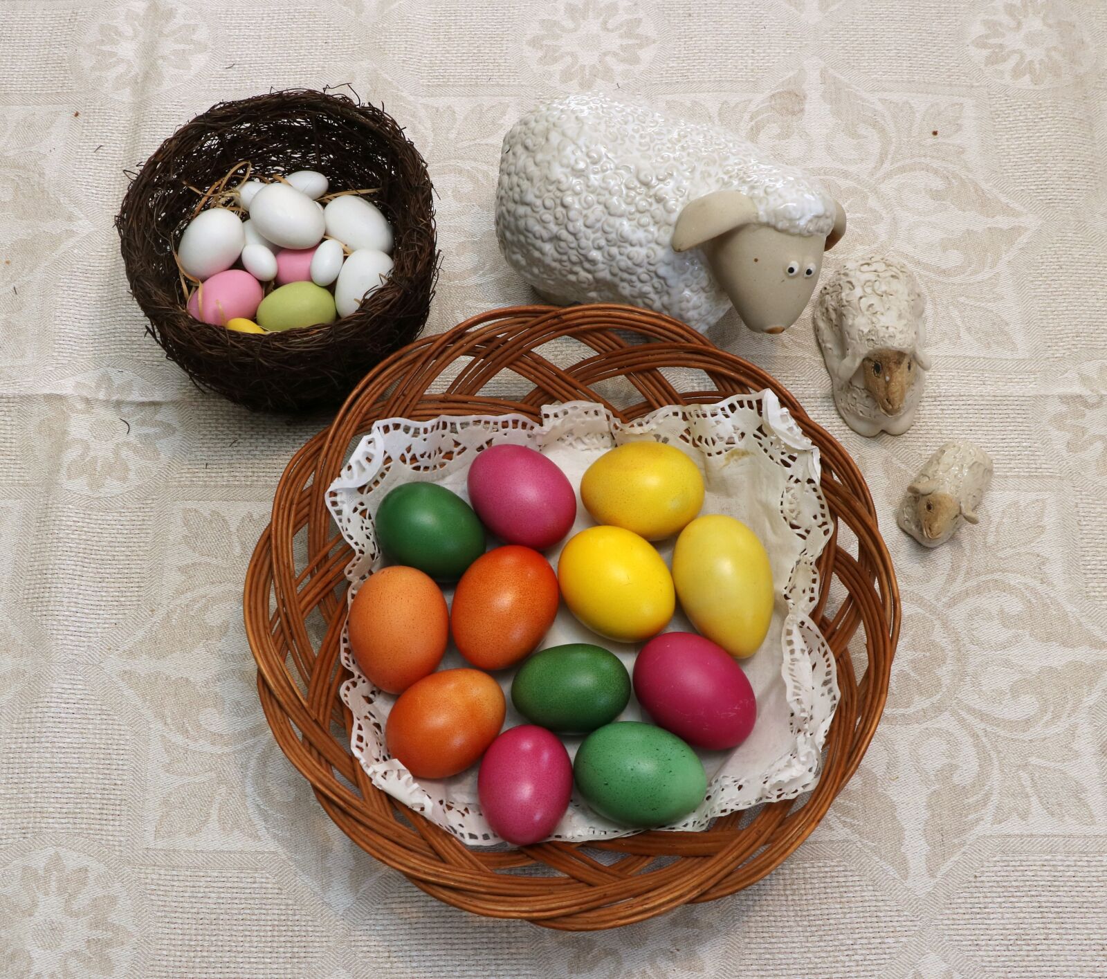 Canon EOS 750D (EOS Rebel T6i / EOS Kiss X8i) sample photo. Easter, egg, sweet photography